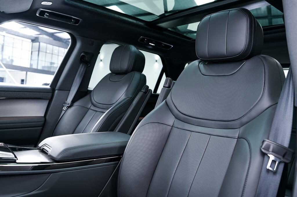 Land Rover RANGE ROVER SPORT - Image 13