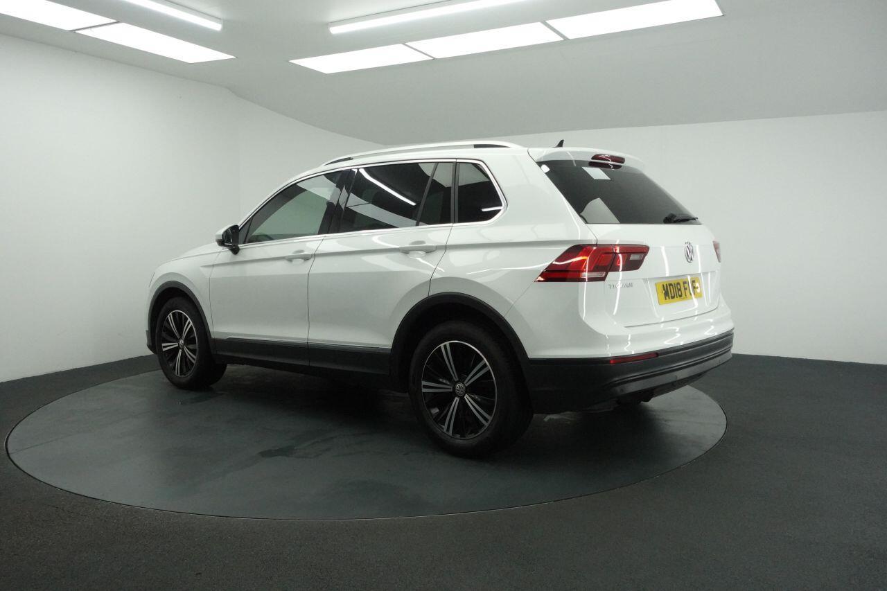 Volkswagen Tiguan - Image 8