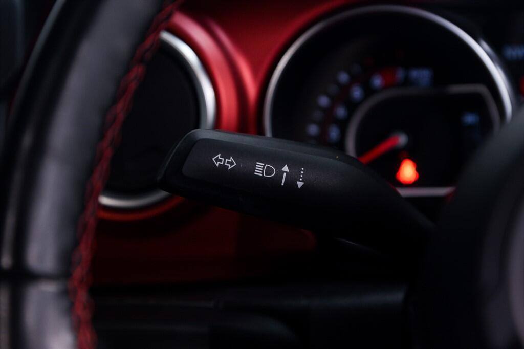 Jeep Wrangler - Image 26