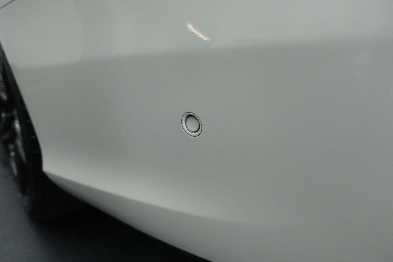 Mercedes-benz E Class - Image 14