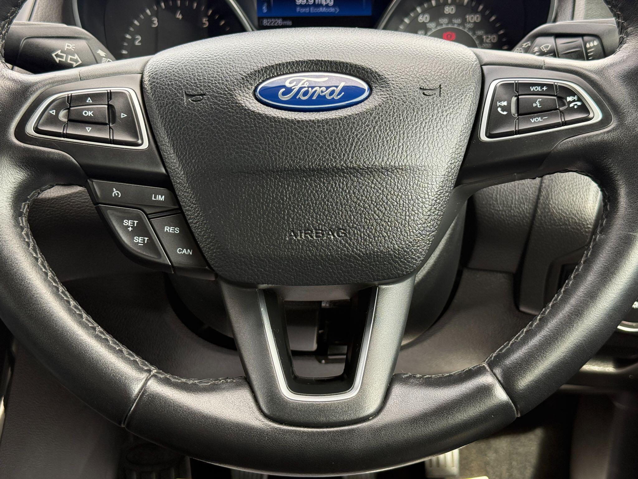Ford Focus - Image 38