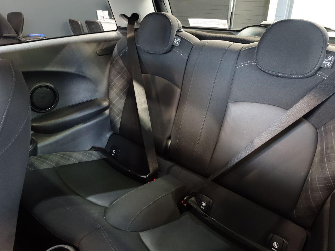 MINI Hatch - Image 17