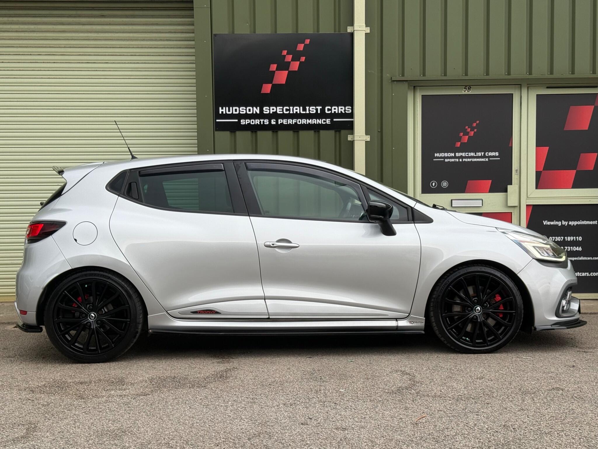 Renault Clio - Image 14
