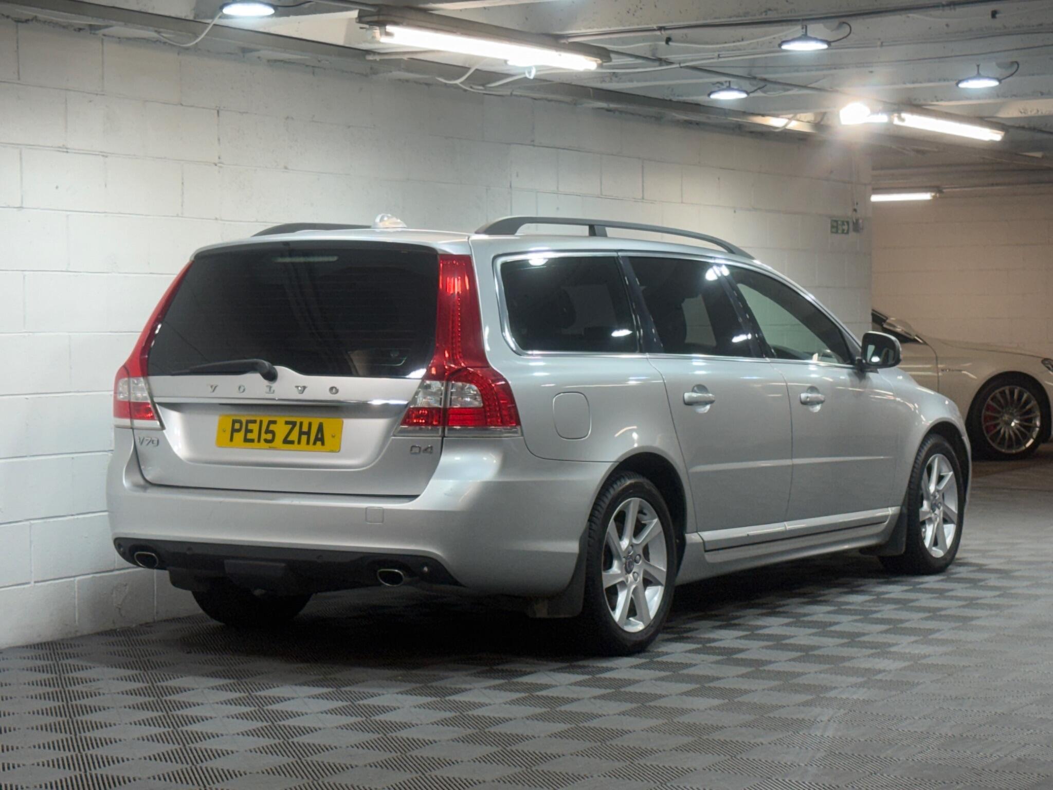 Volvo V70 - Image 4