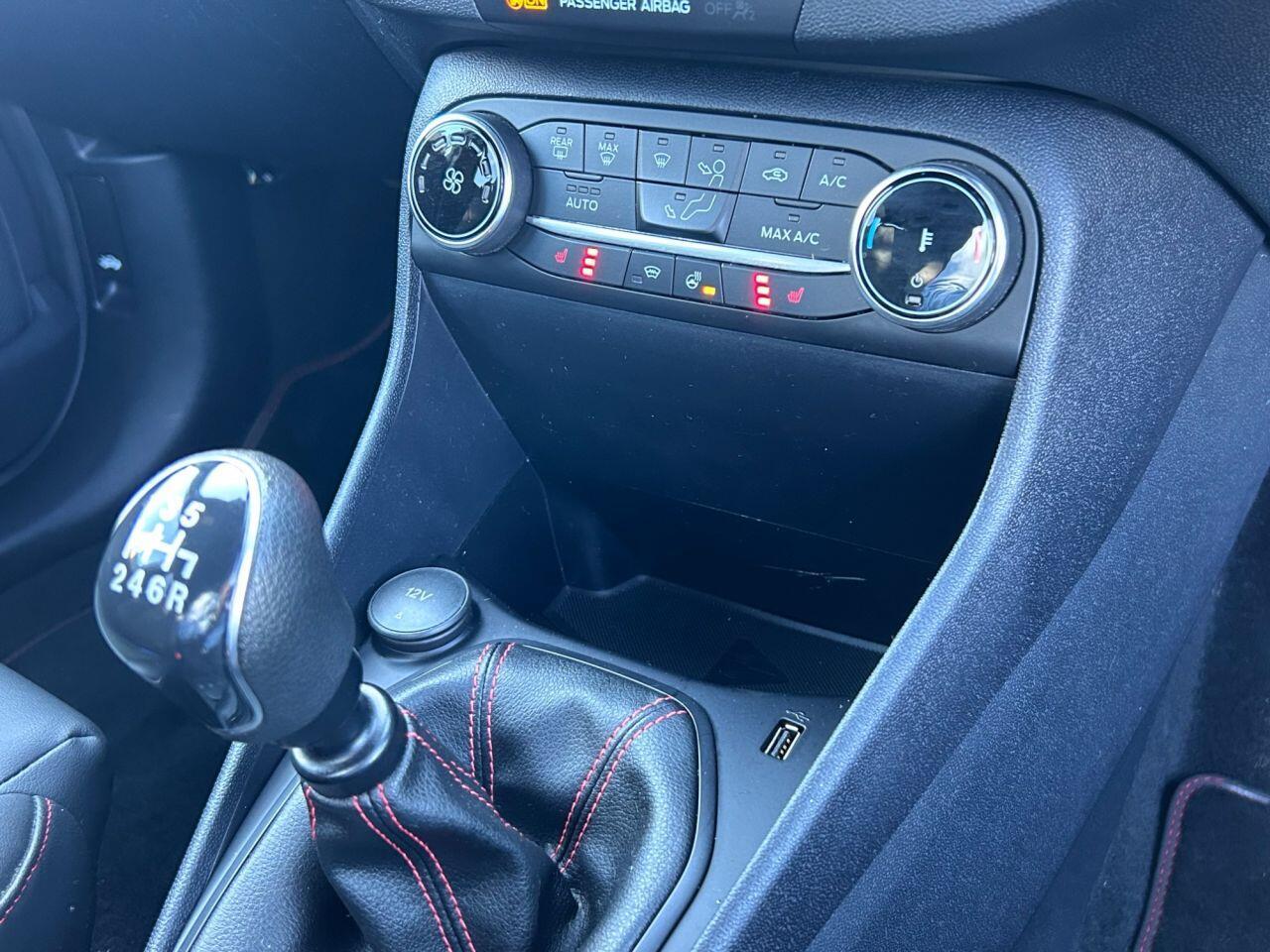 Ford Fiesta - Image 22