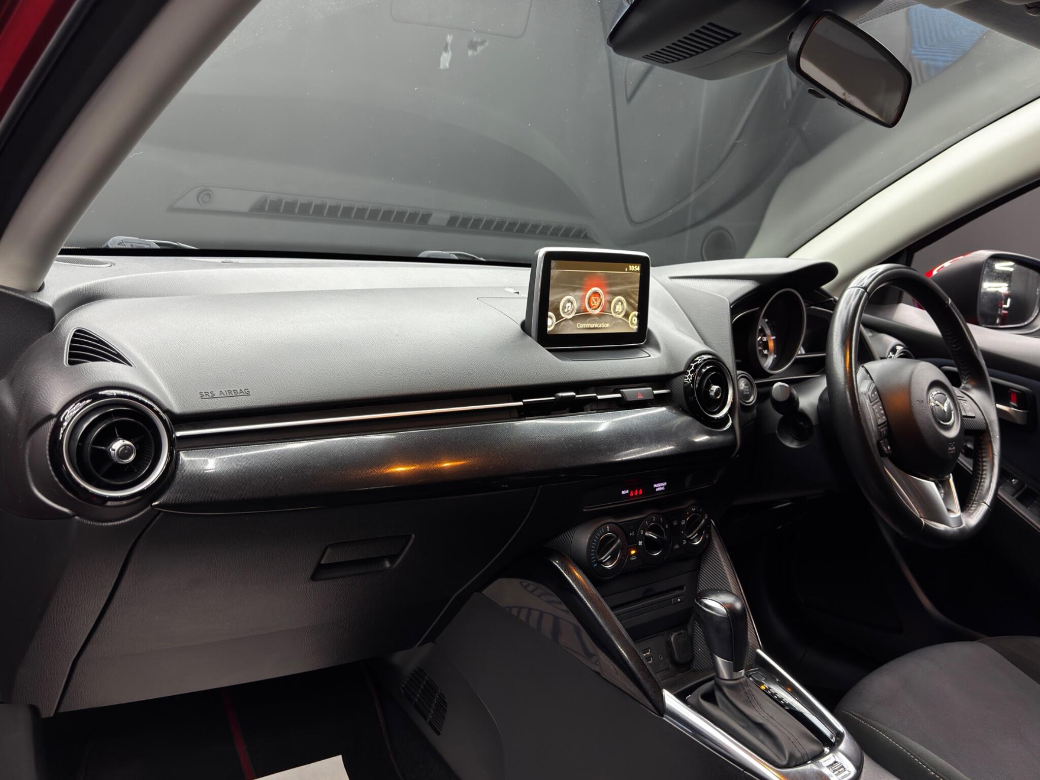 Mazda MAZDA2 - Image 10