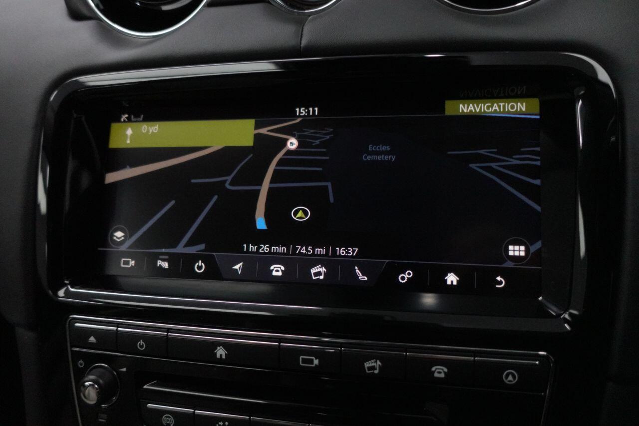 Jaguar XJ - Image 2