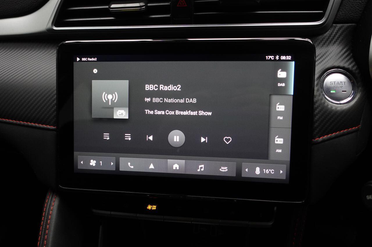 MG MG ZS - Image 16