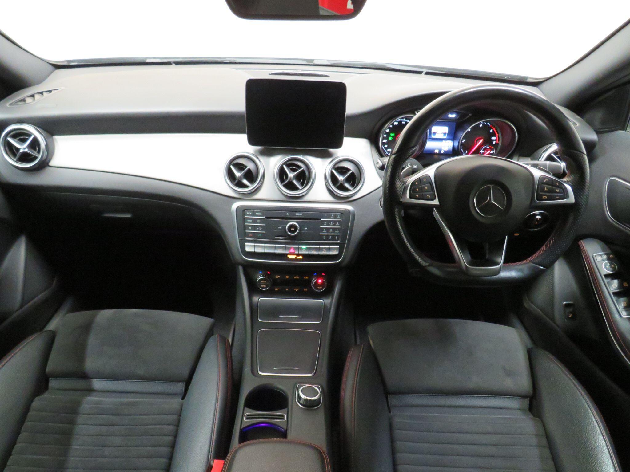 Mercedes GLA - Image 13