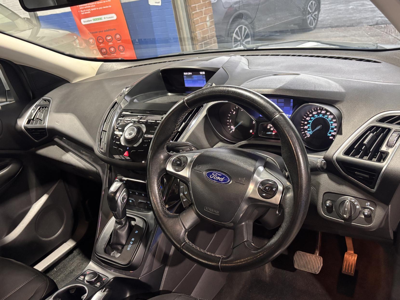 Ford Kuga - Image 18