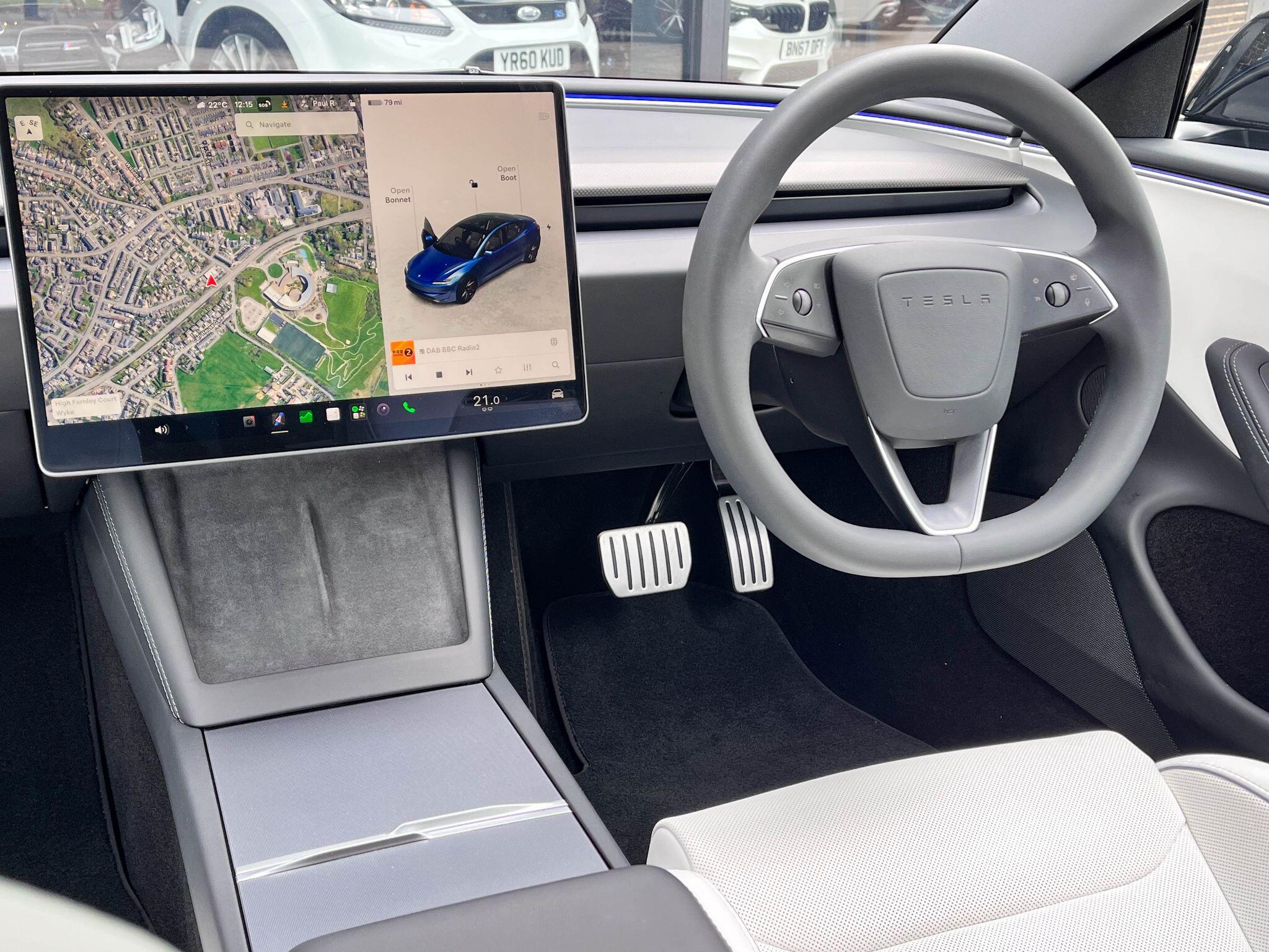 Tesla Model 3 - Image 12