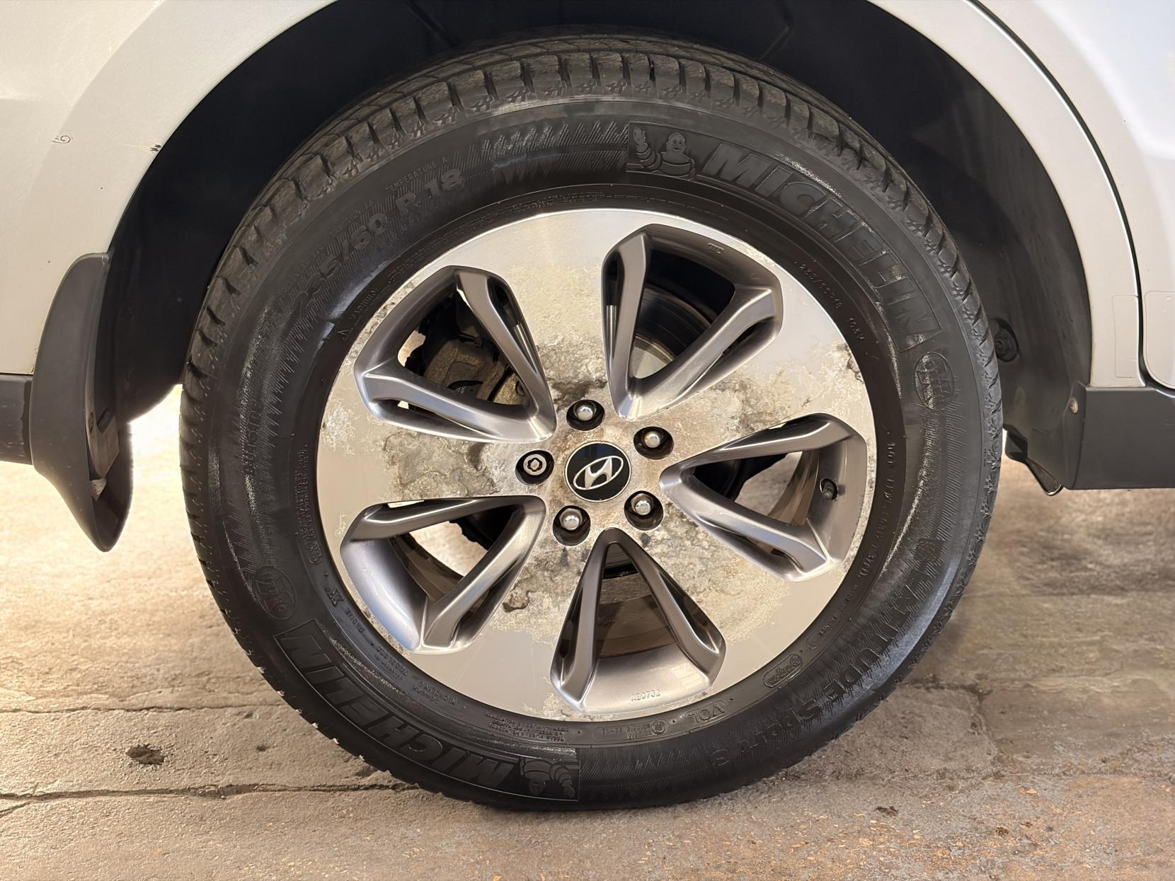 Hyundai Santa Fe - Image 17