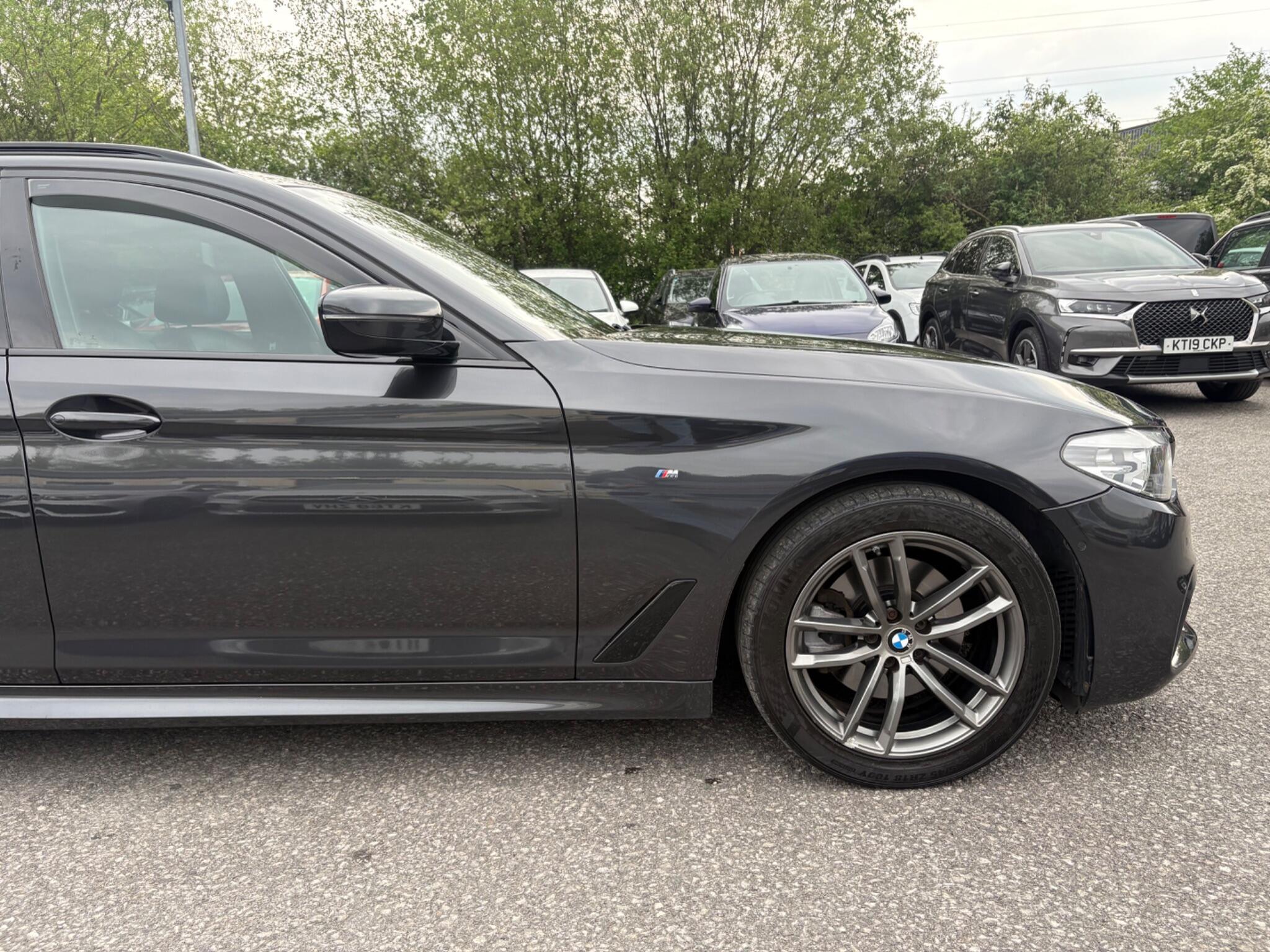 BMW 5 Series - Image 28