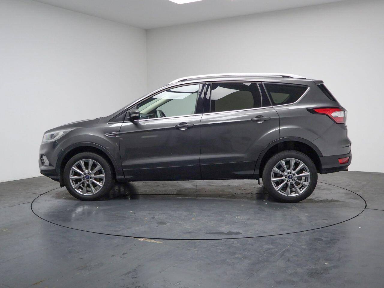 Ford Kuga - Image 9