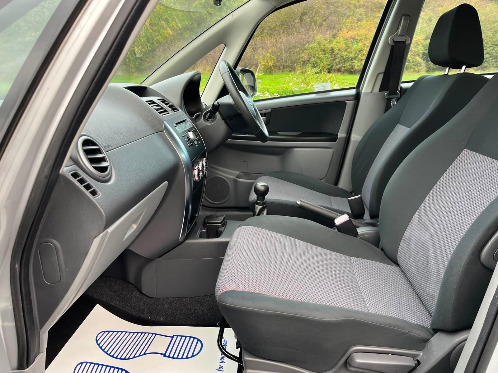 Suzuki SX4 - Image 8