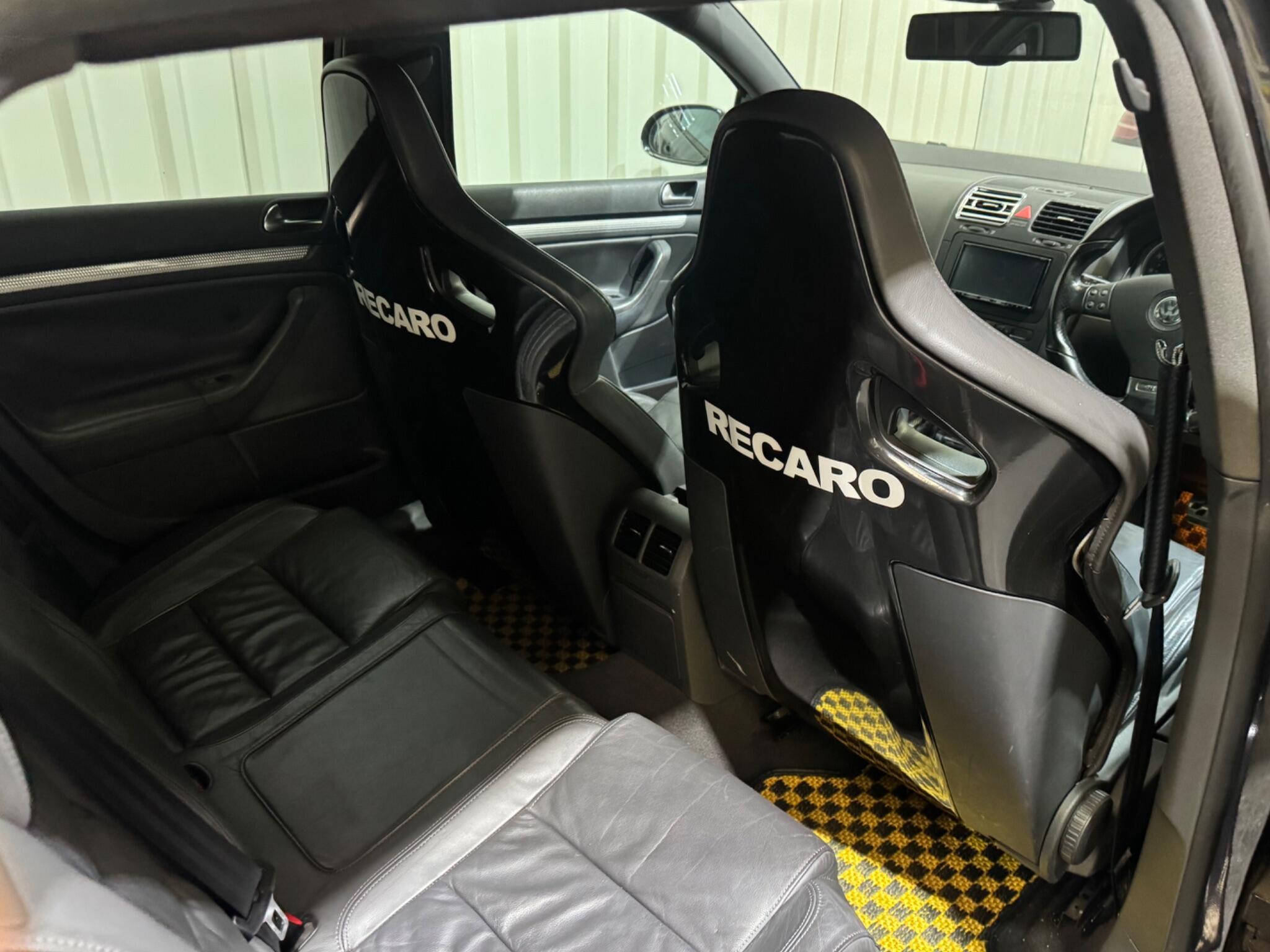 Volkswagen Golf - Image 19
