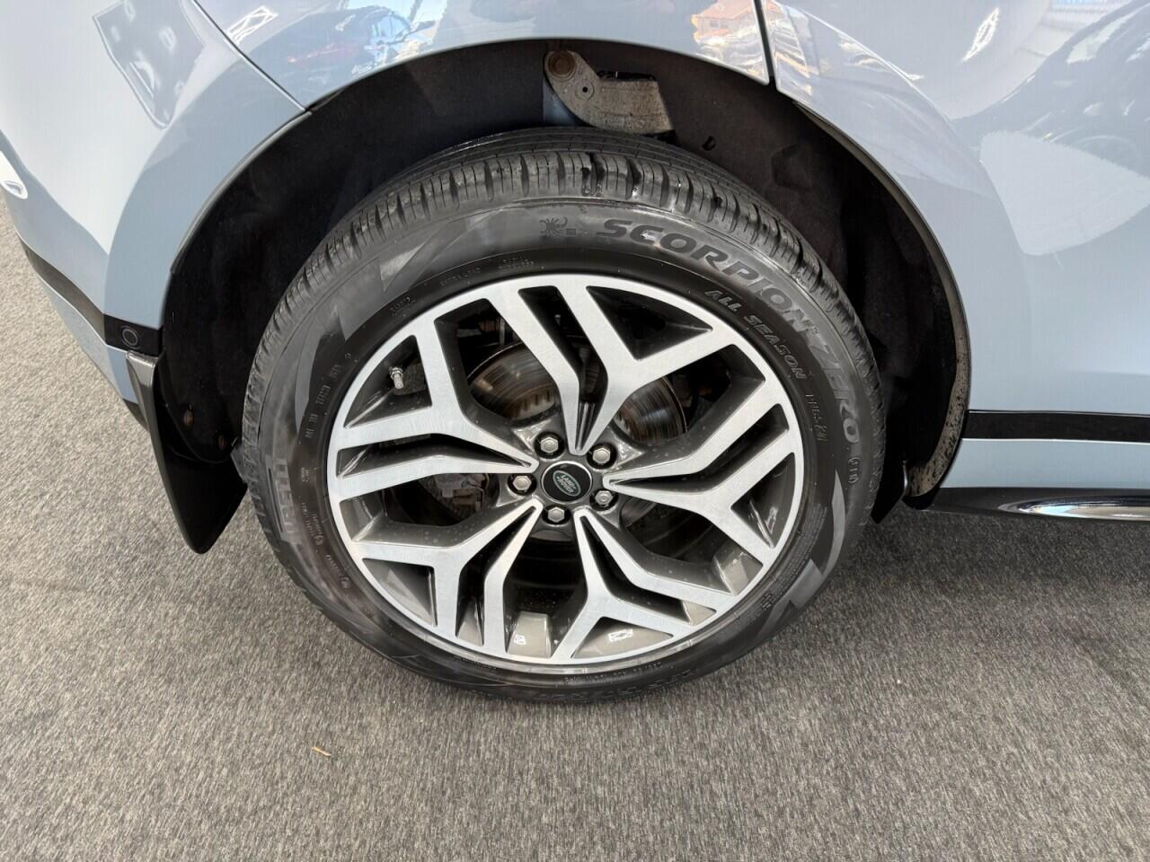 Land Rover Range Rover Evoque - Image 13