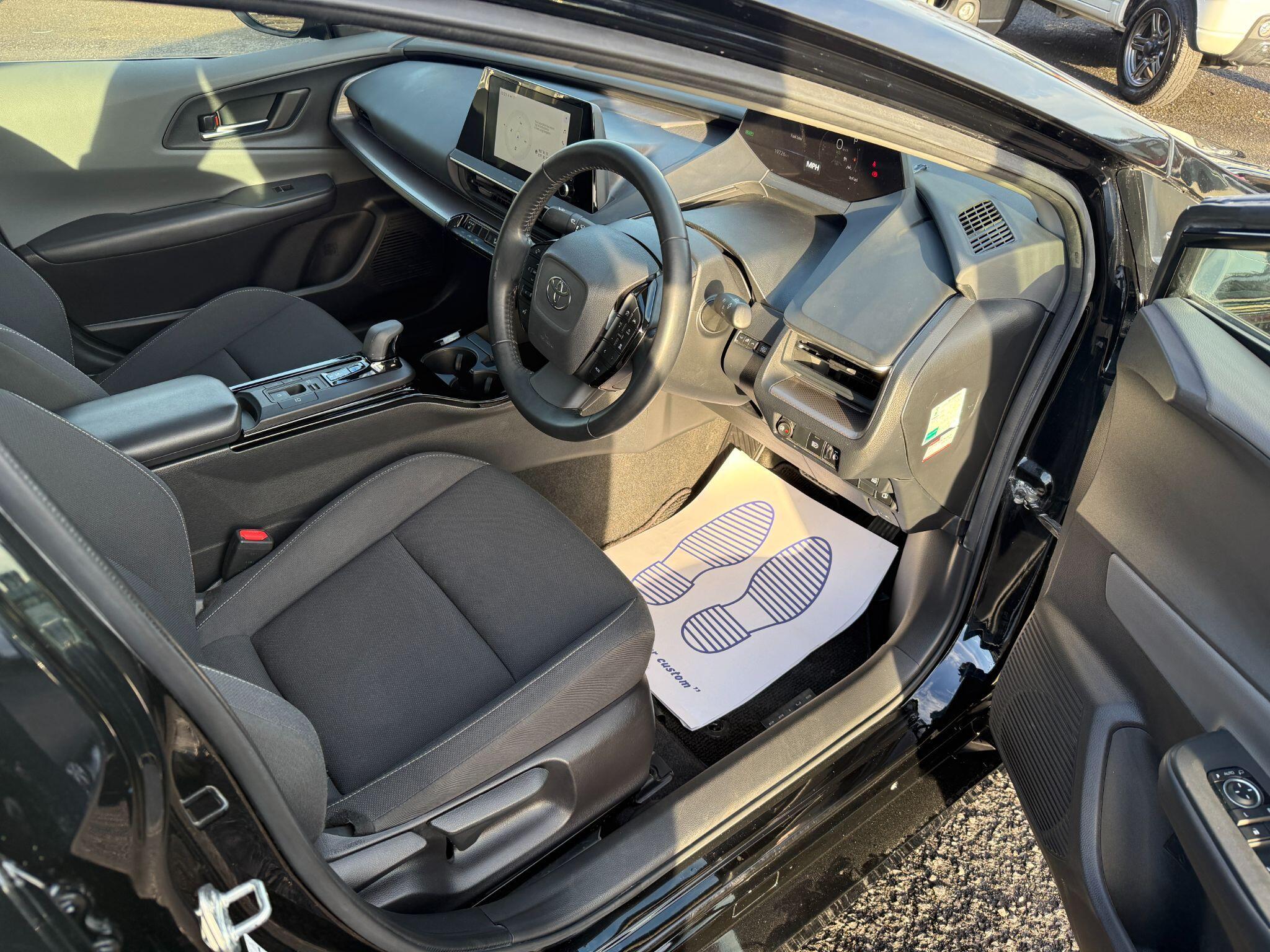 Toyota Prius - Image 26