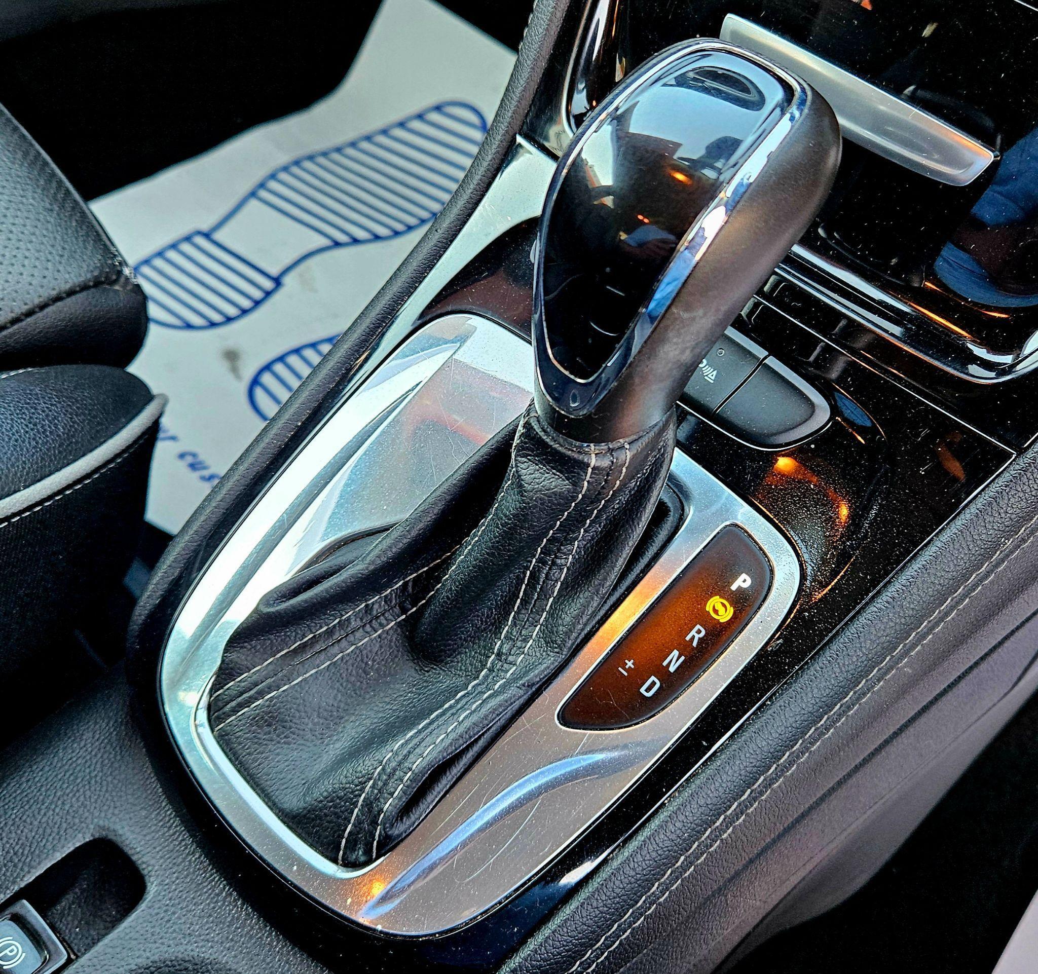 Vauxhall Astra - Image 27