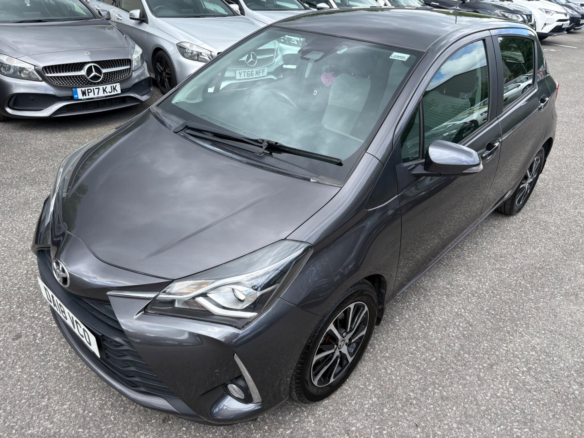 Toyota Yaris - Image 9