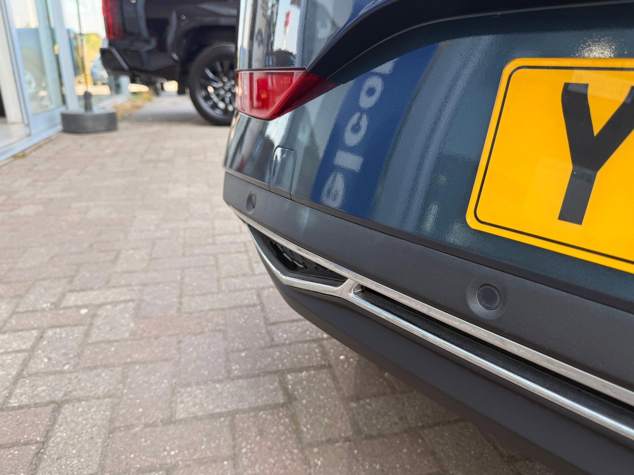 Hyundai i30 - Image 10