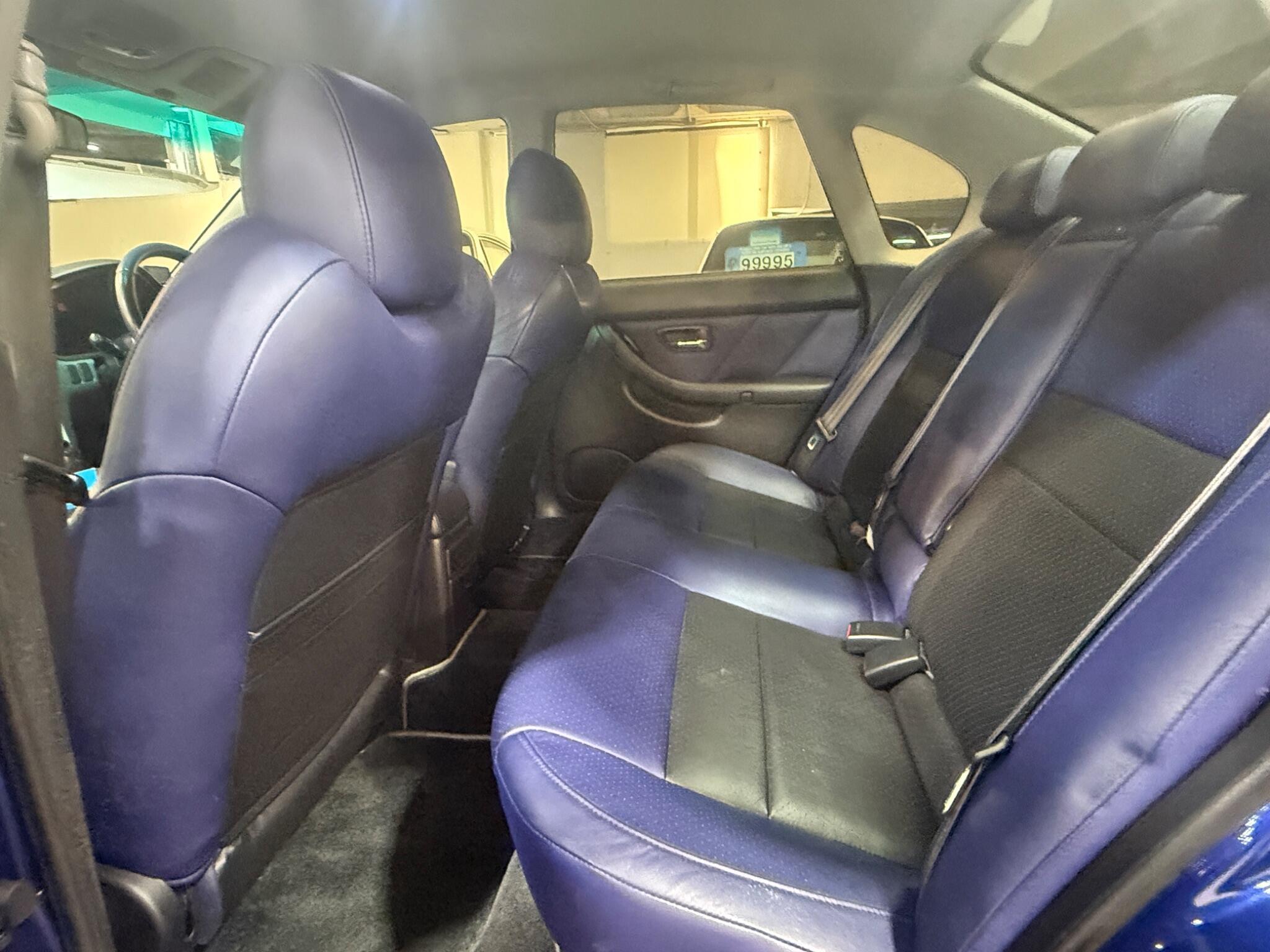 Subaru Legacy - Image 12