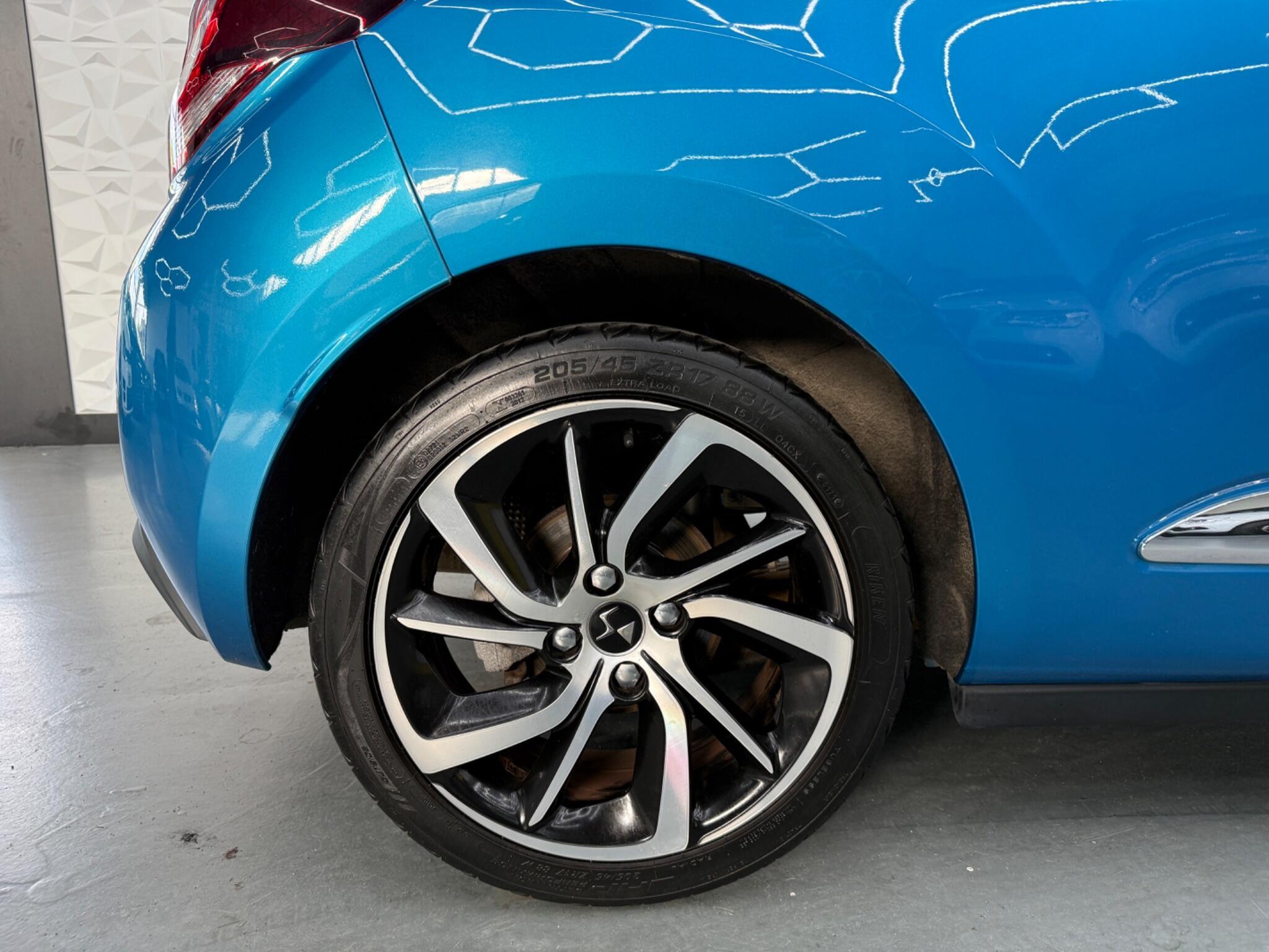 DS AUTOMOBILES DS 3 - Image 17