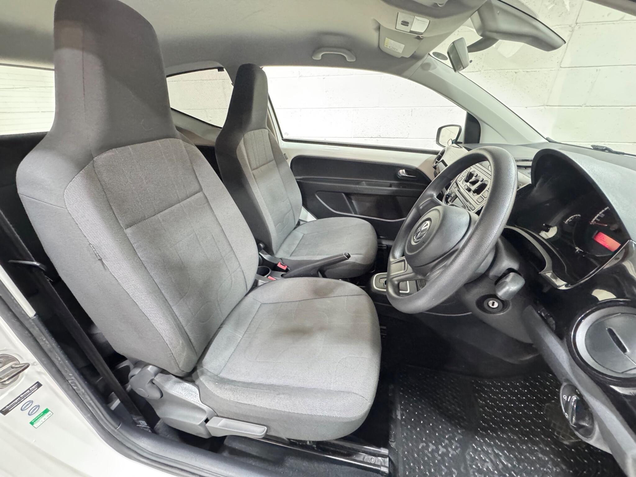 Volkswagen up! - Image 8