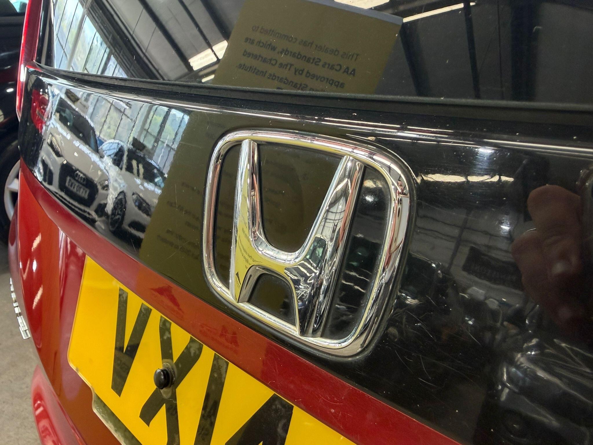 Honda Civic - Image 23