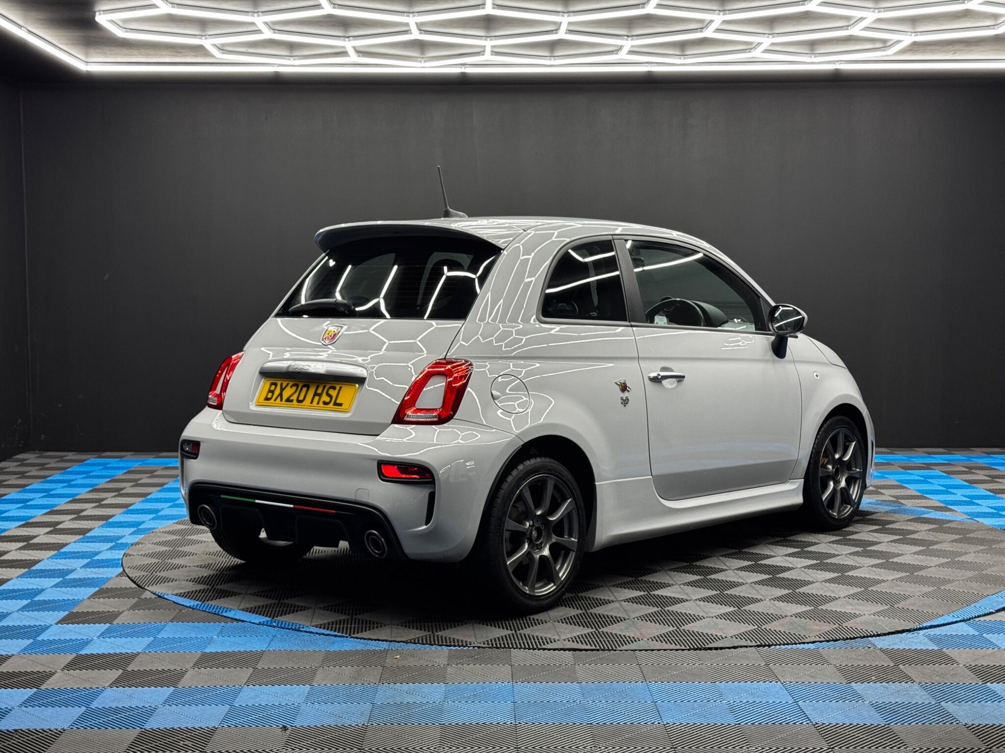 Abarth 595 - Image 5