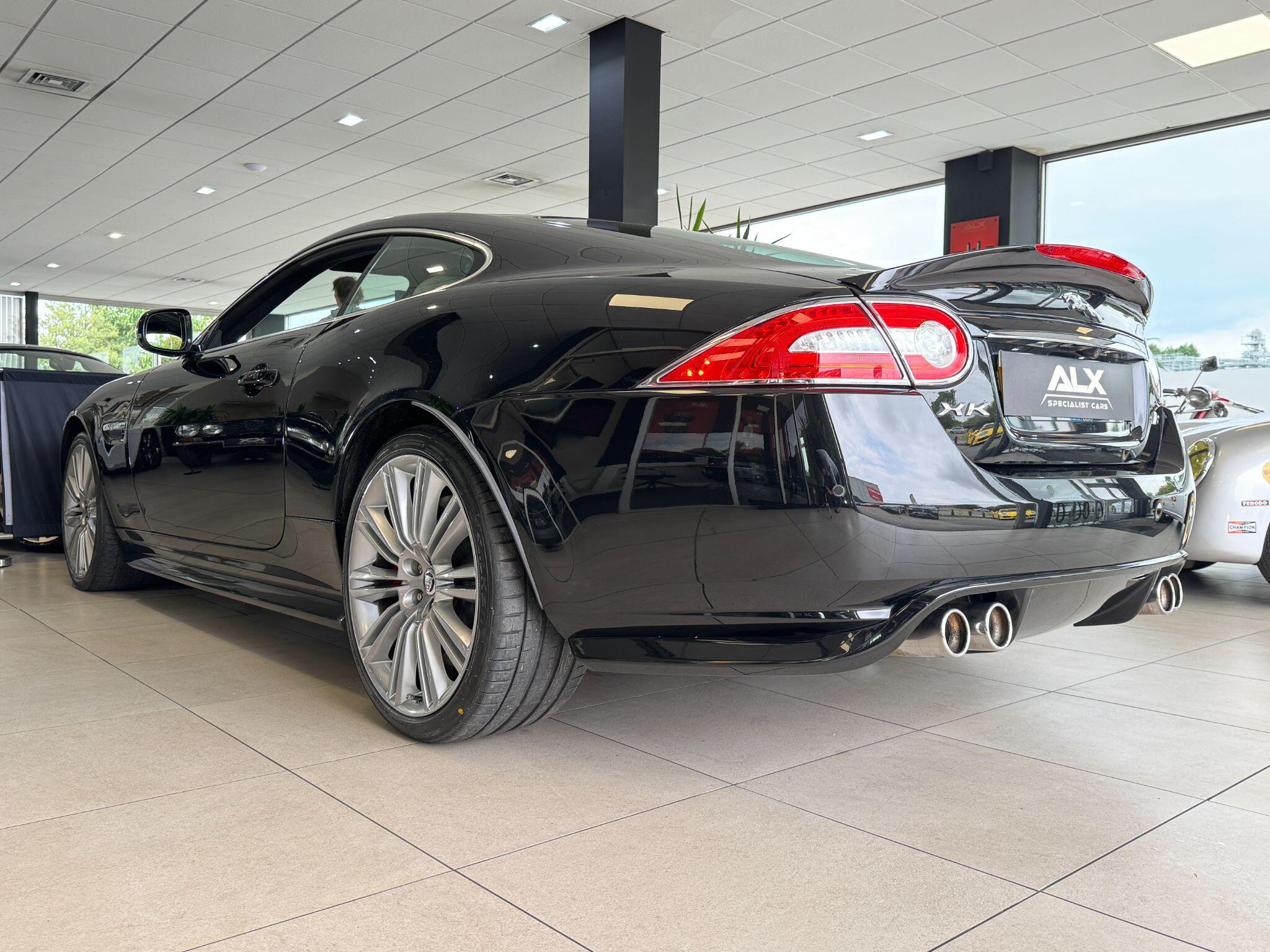 Jaguar XKR - Image 15