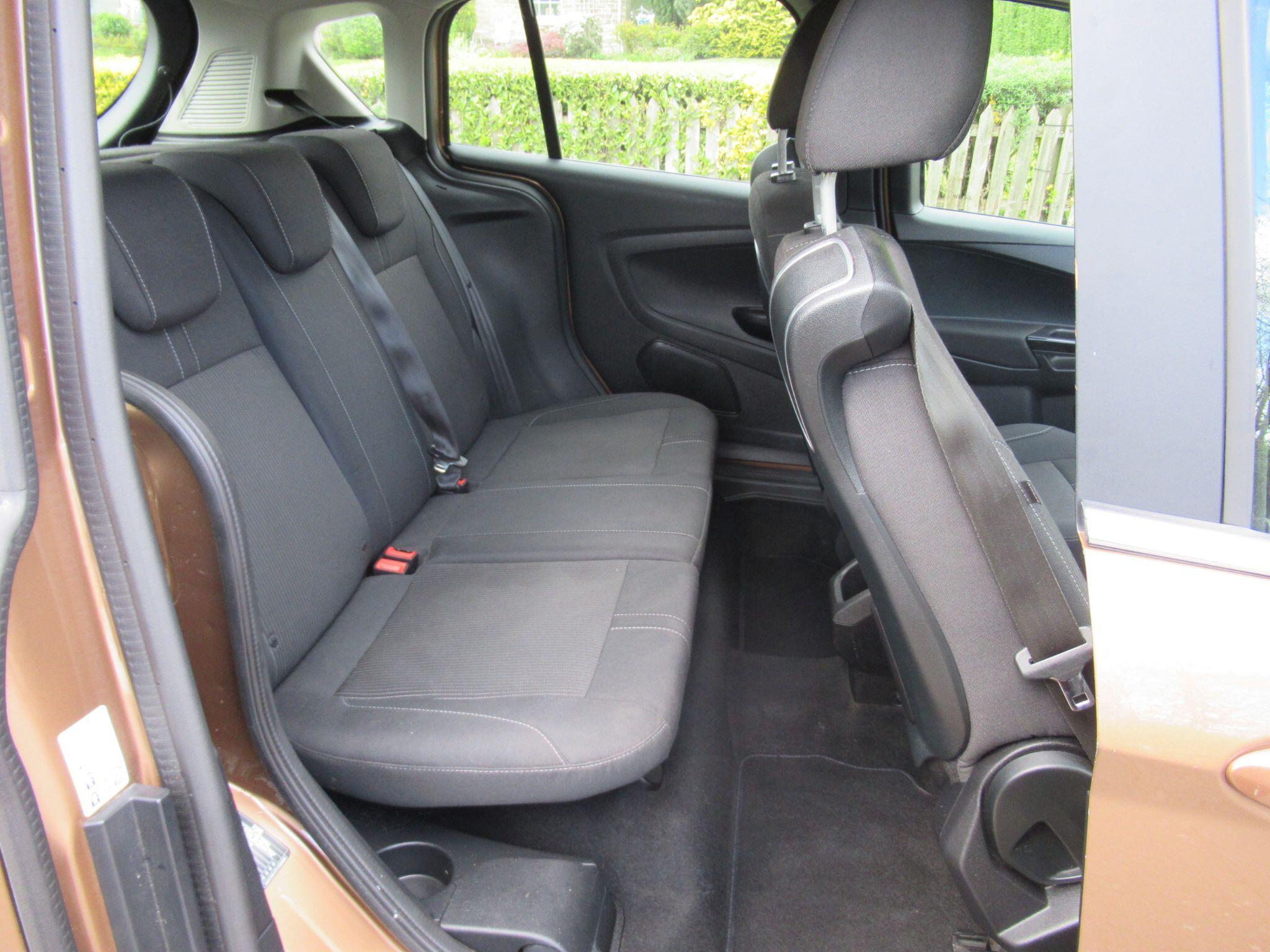 Ford B-Max - Image 18