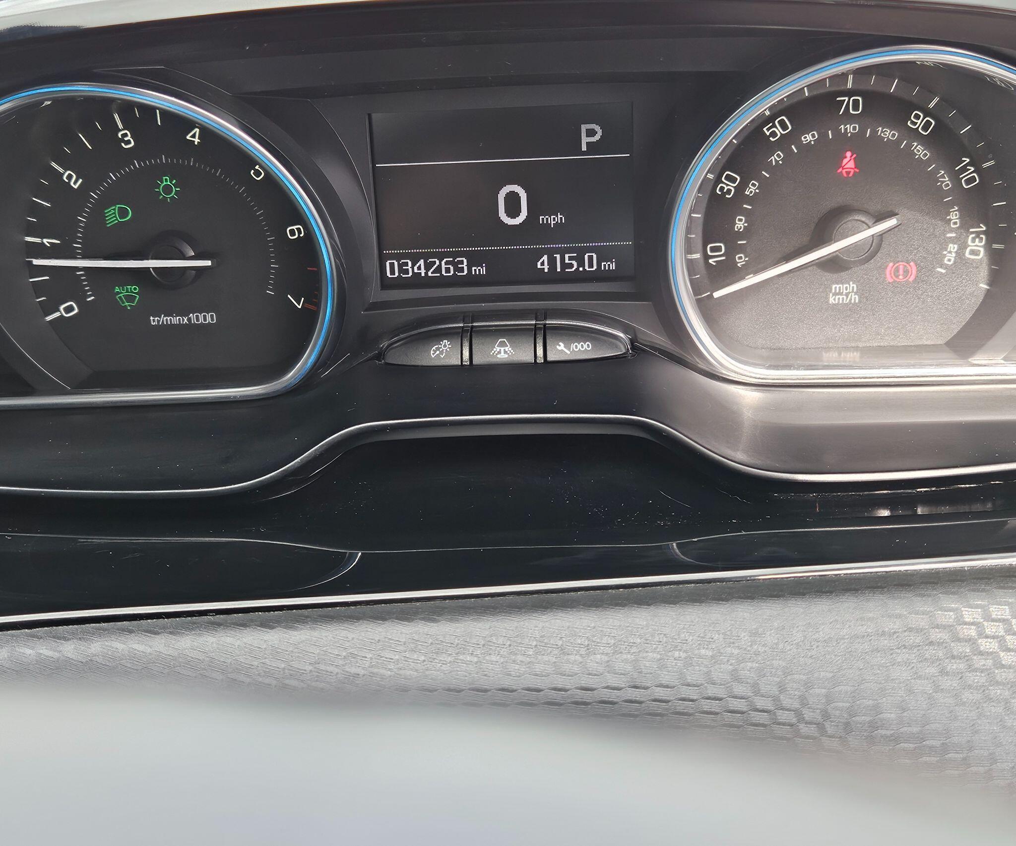 Peugeot 2008 - Image 39