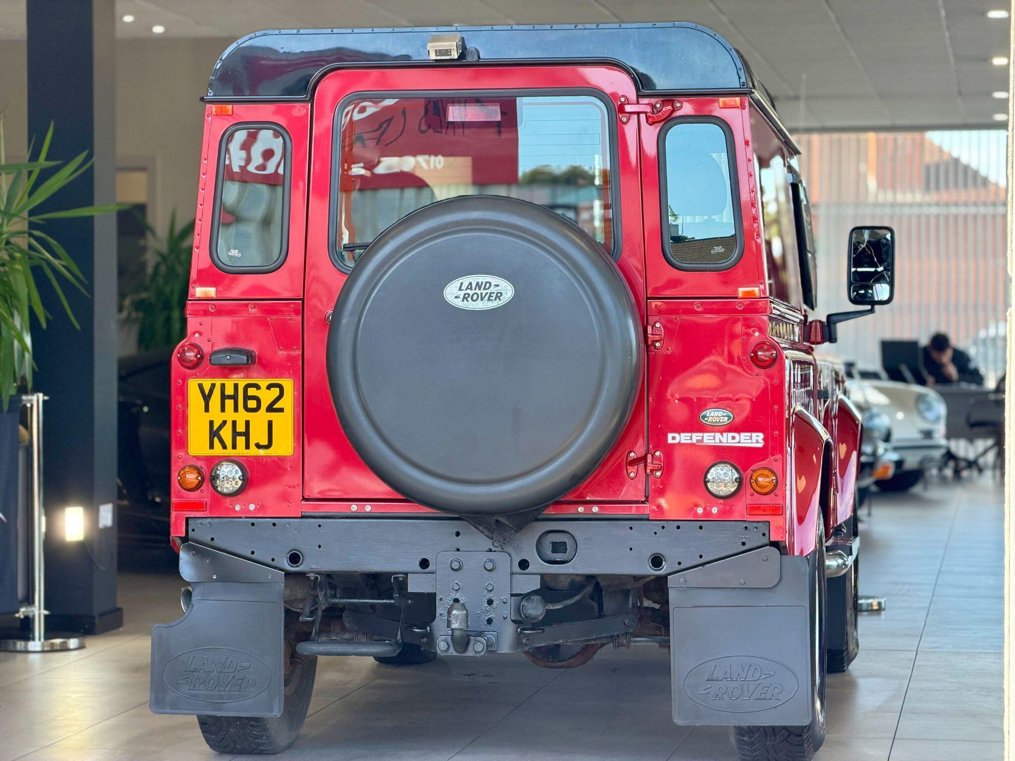 Land Rover Defender 90 - Image 19
