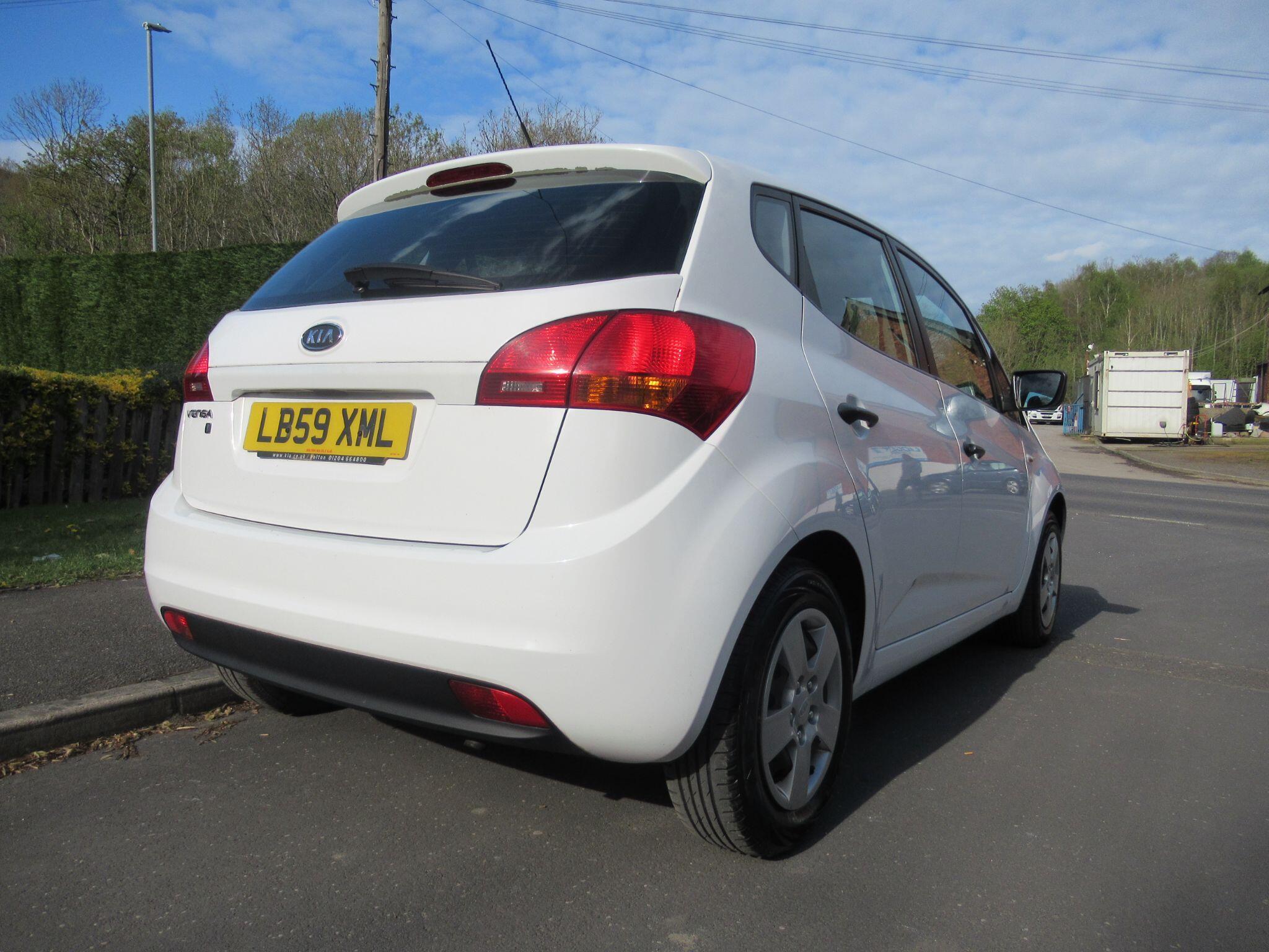 Kia Venga - Image 12