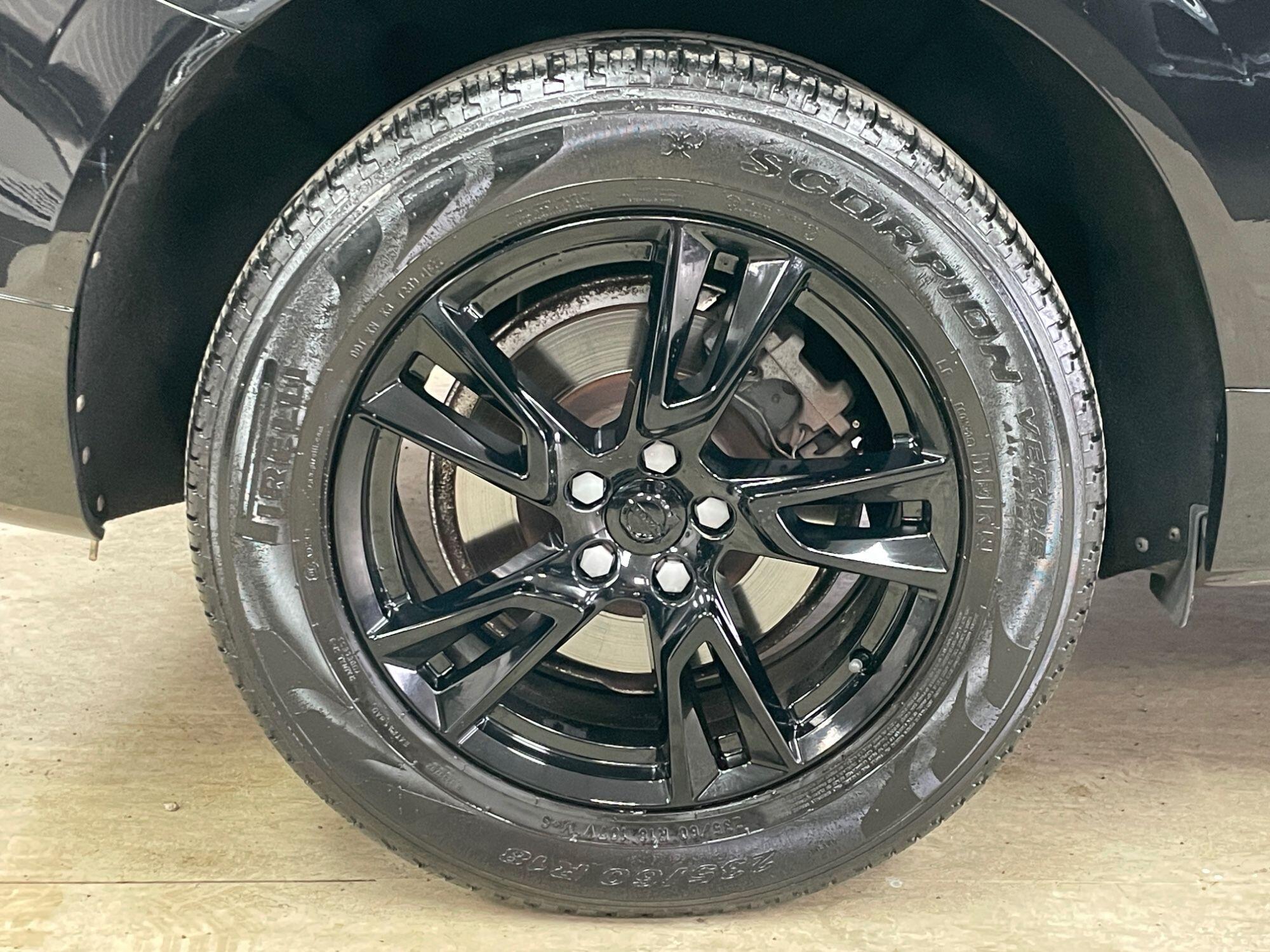 Volvo XC60 - Image 16