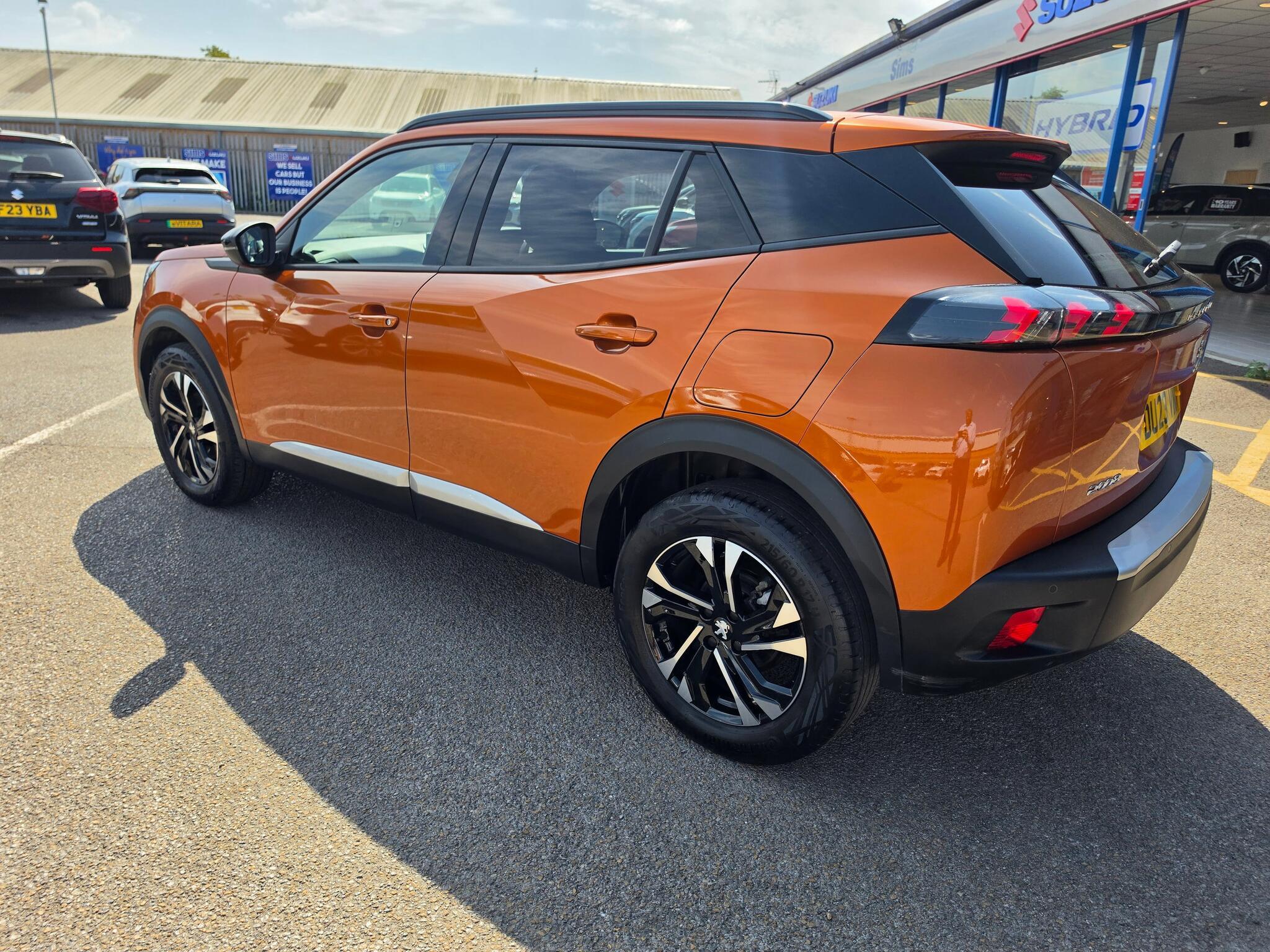 Peugeot 2008 - Image 8