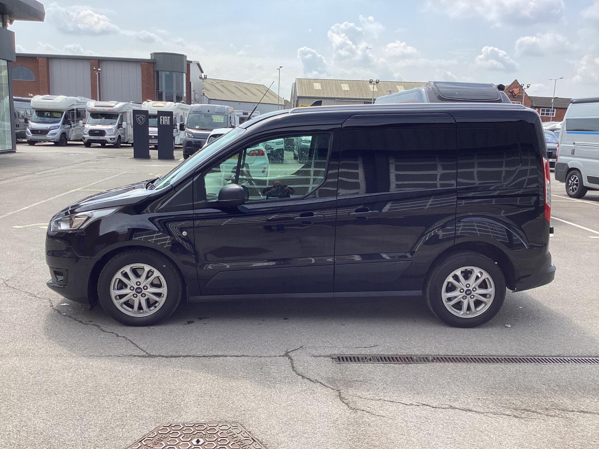 Ford Transit Connect - Image 4