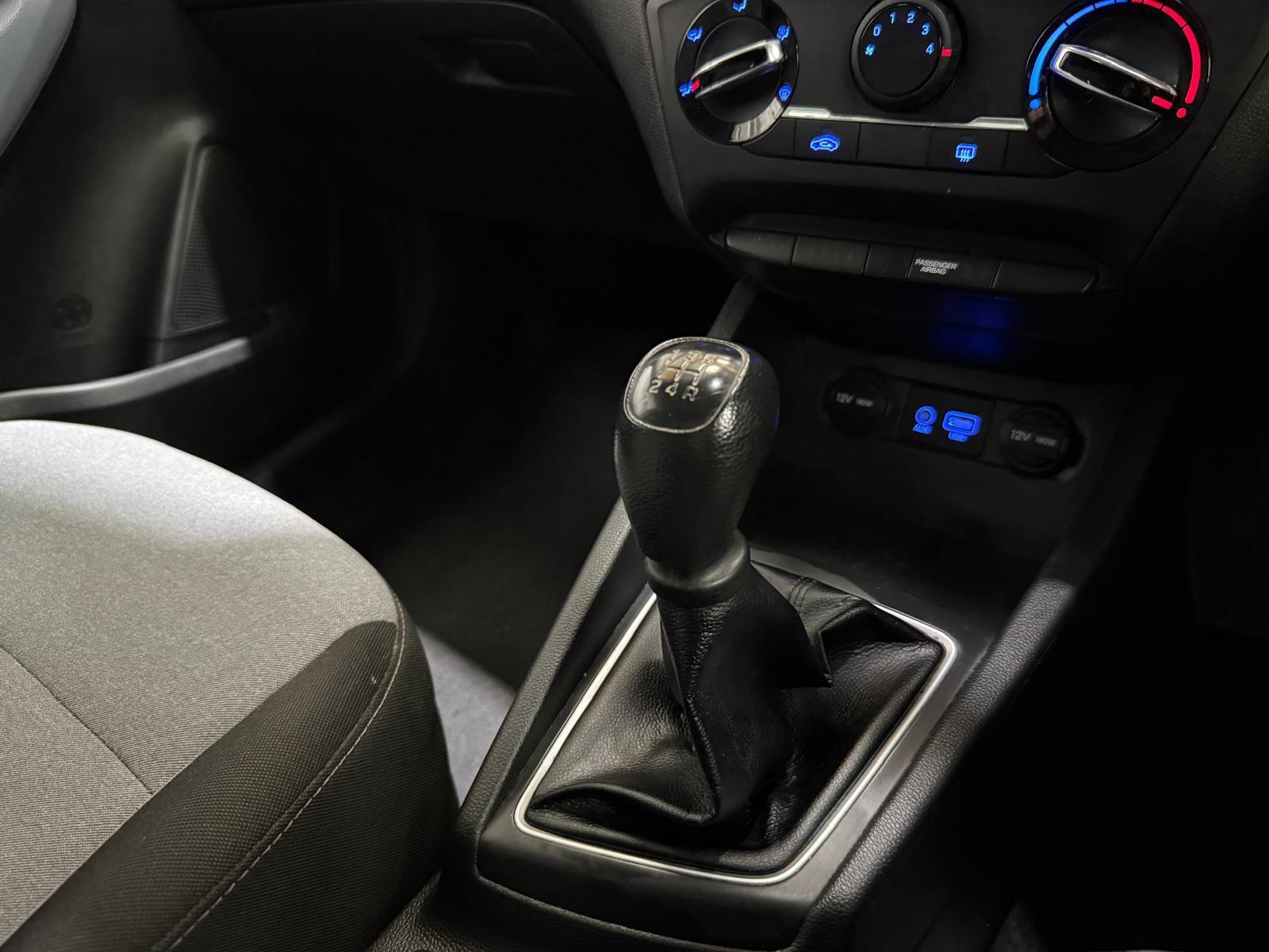 Hyundai i20 - Image 41