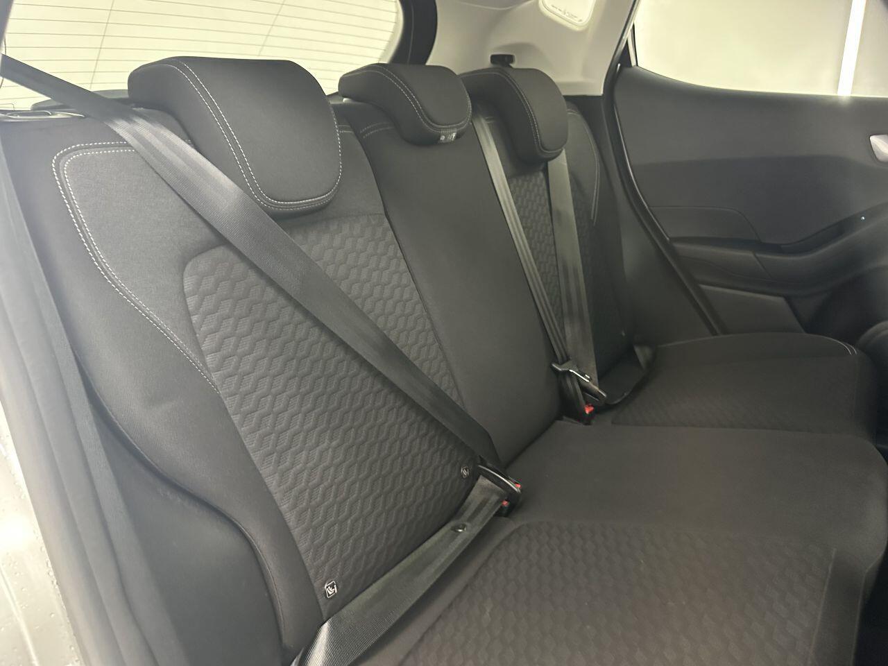 Ford Fiesta - Image 14