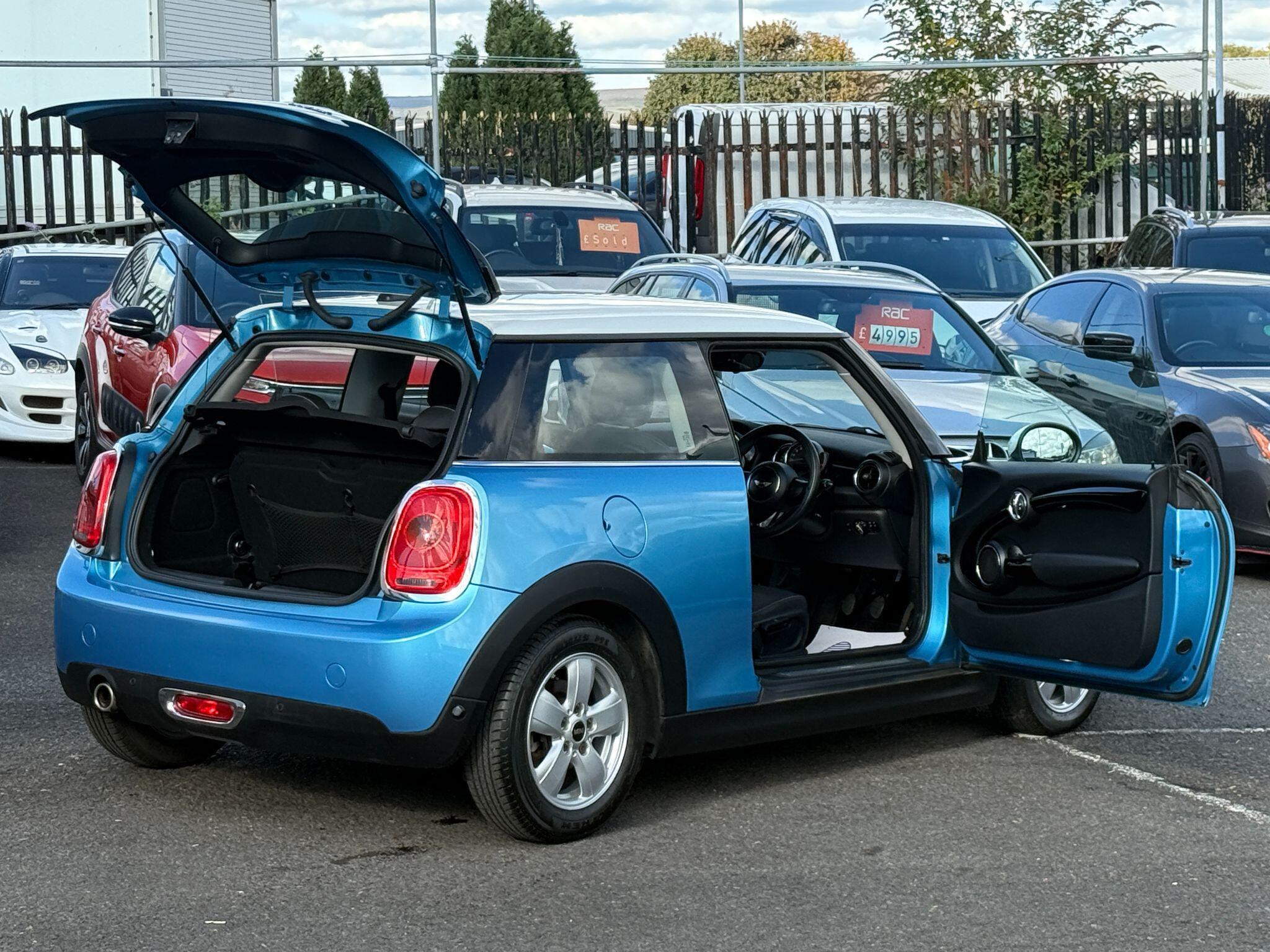 MINI Hatch - Image 2
