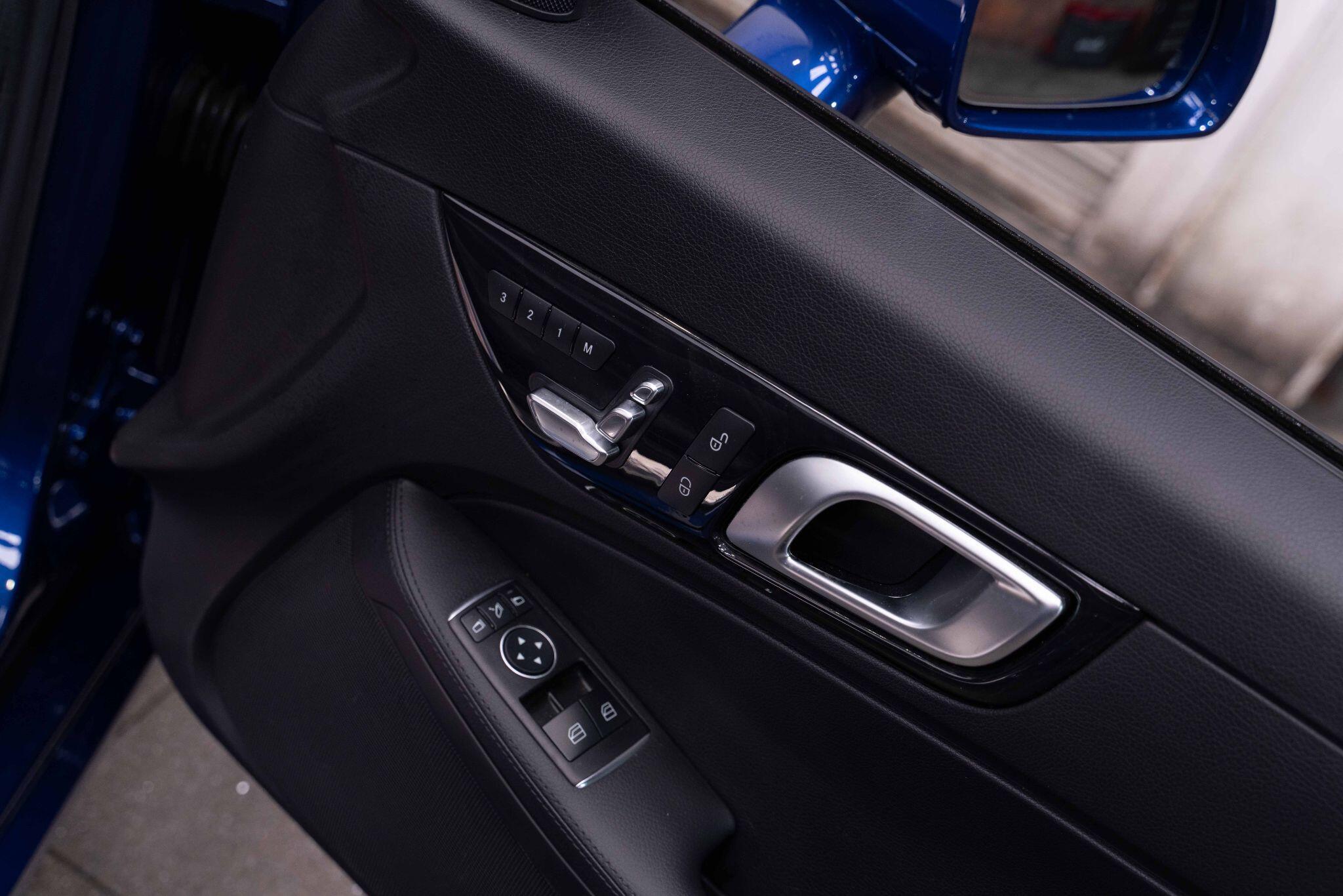 Mercedes SLC - Image 19