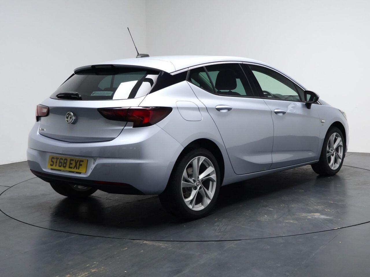 Vauxhall Astra - Image 12