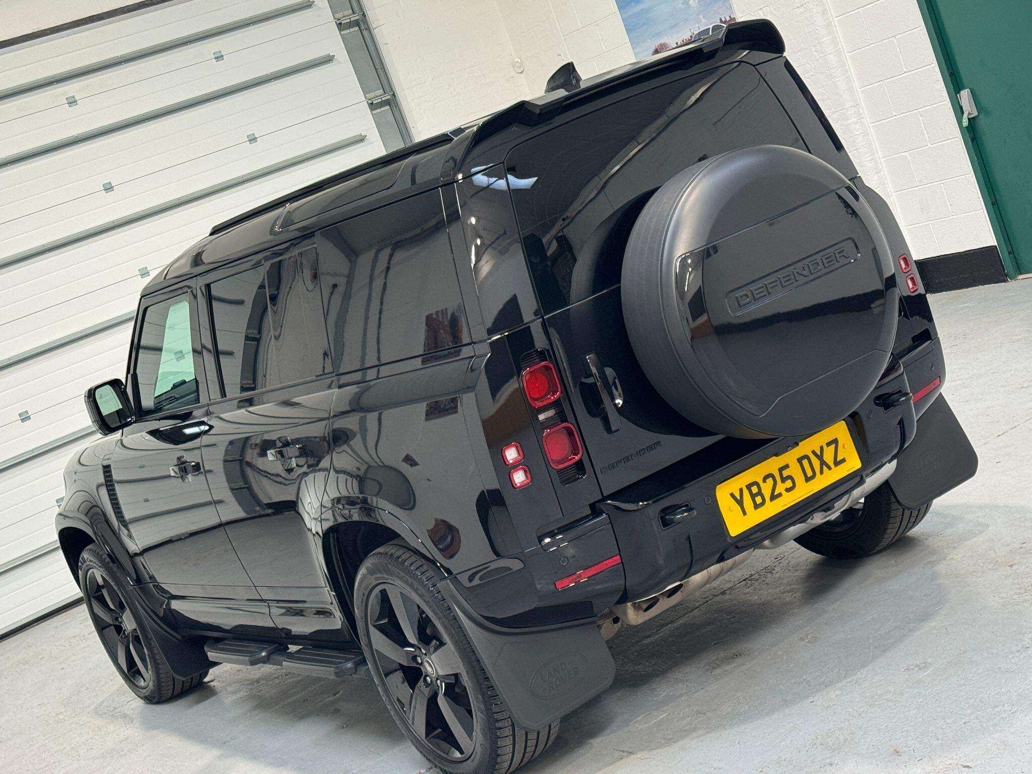 Land Rover Defender 110 - Image 33
