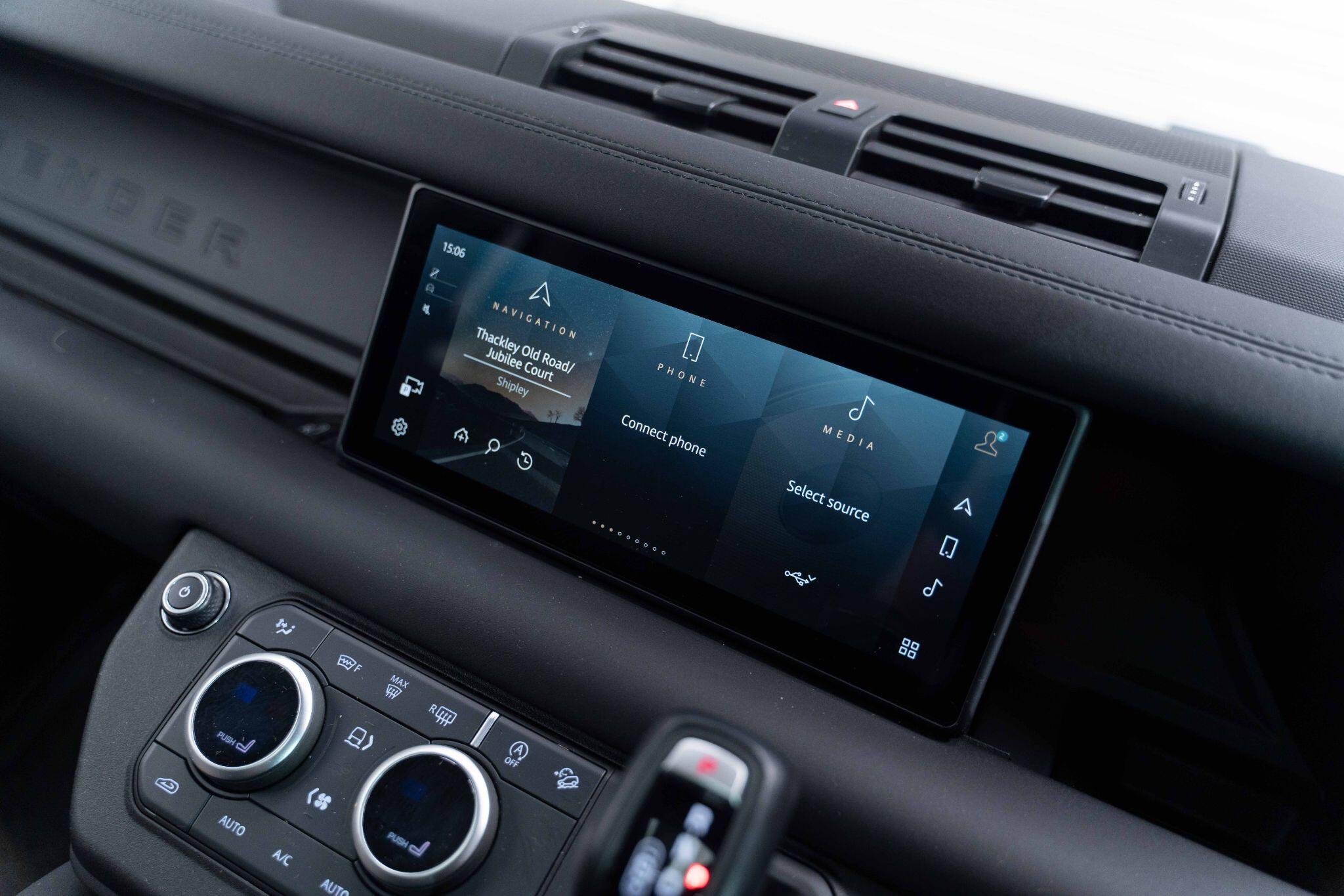 Land Rover Defender 110 - Image 29