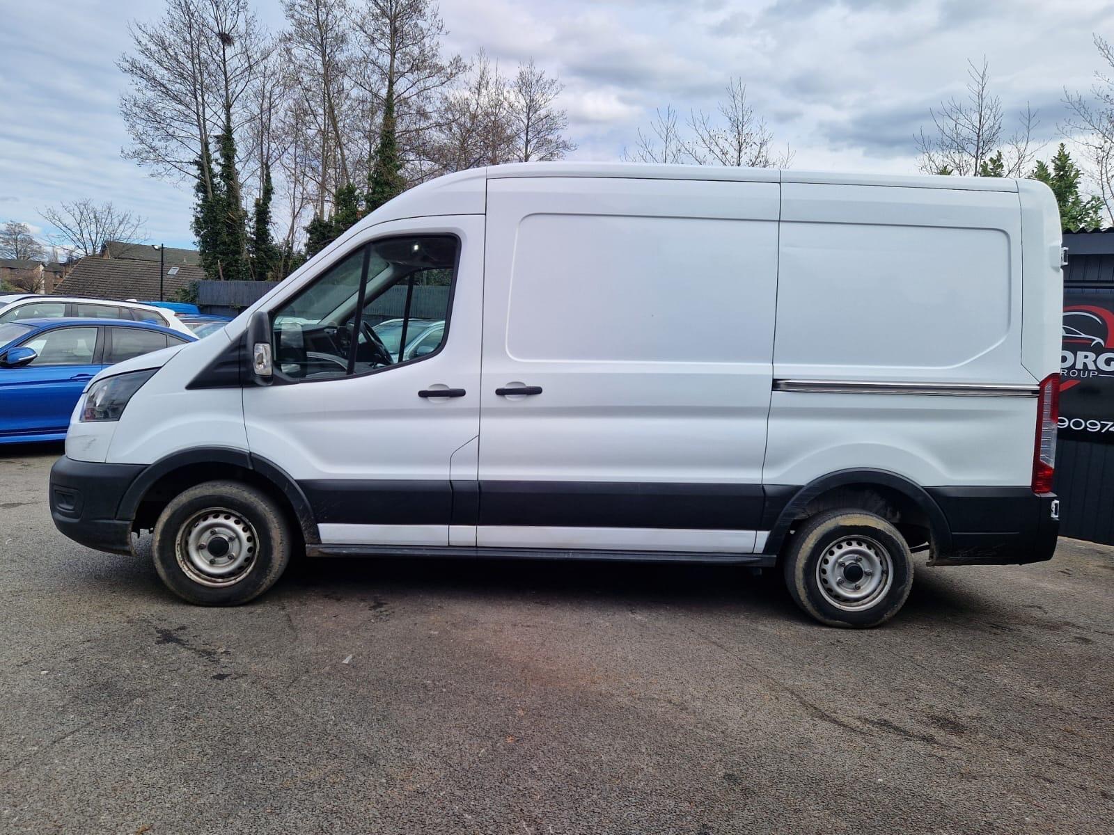 Ford Transit - Image 5
