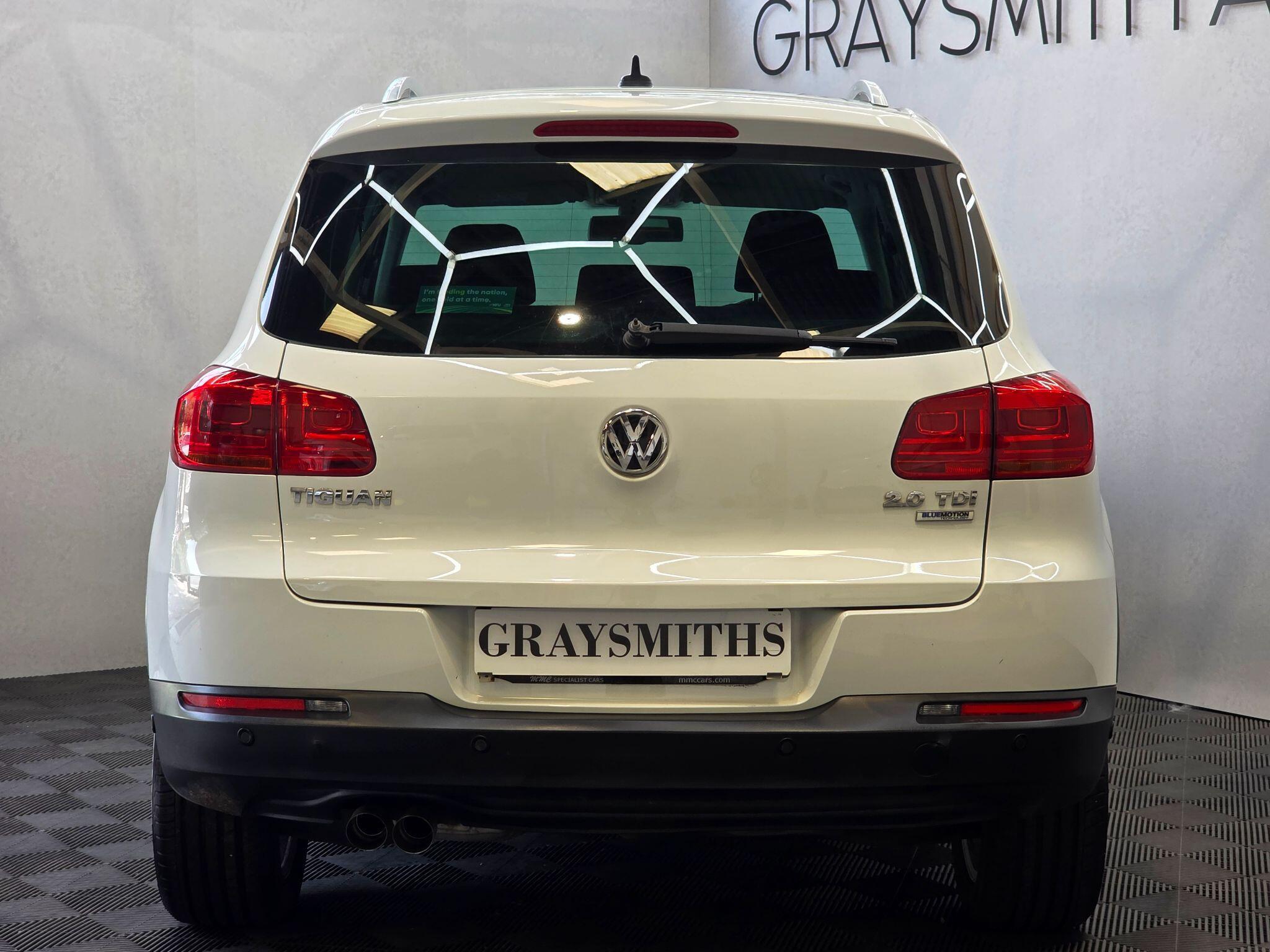 Volkswagen Tiguan - Image 10