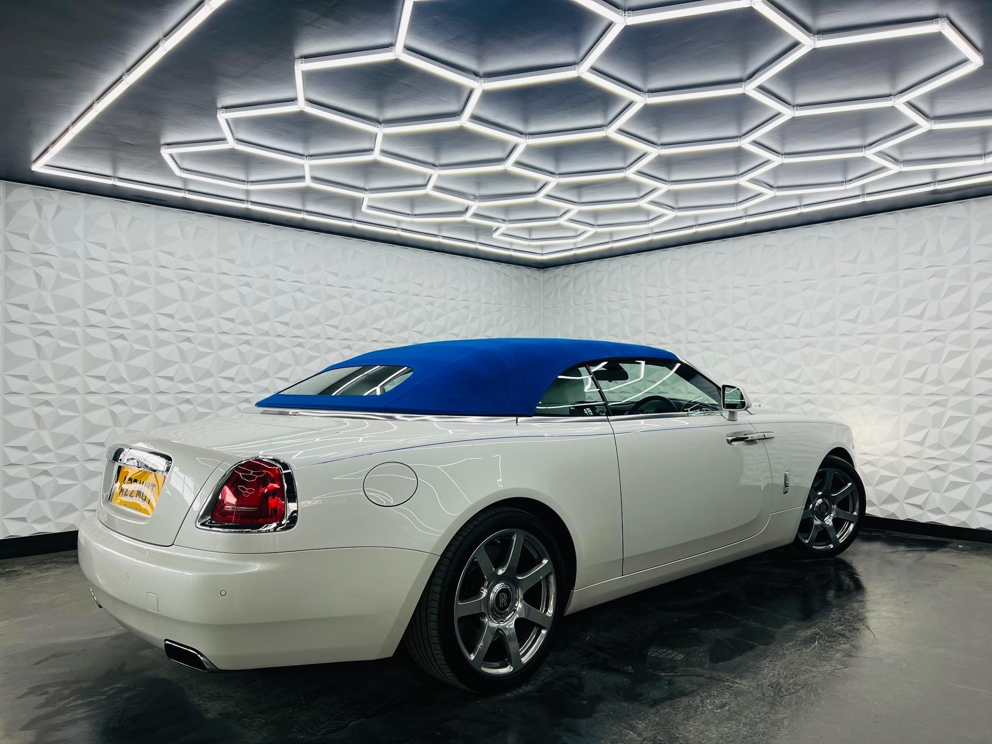 Rolls-Royce Dawn - Image 21