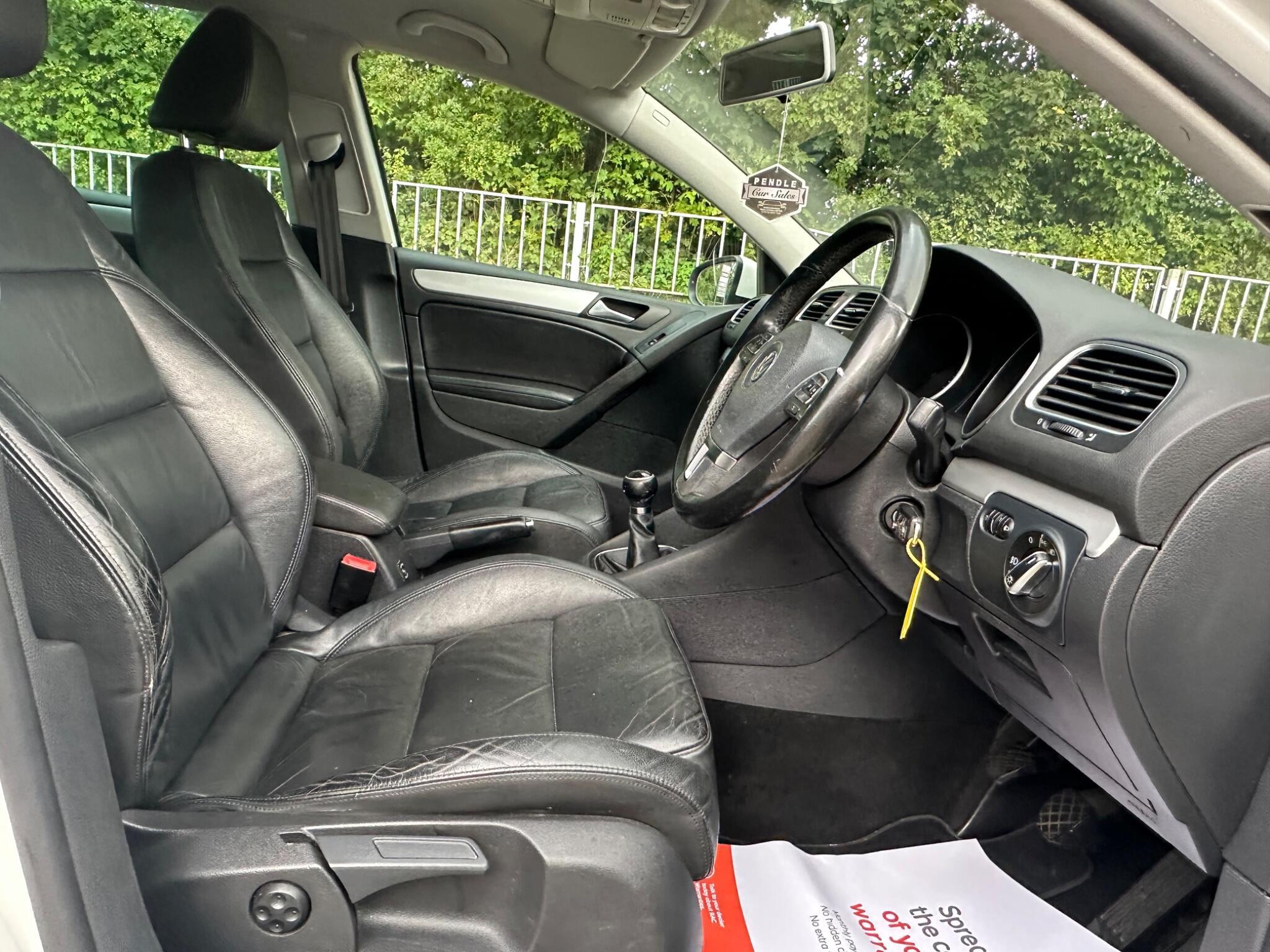 Volkswagen Golf - Image 14