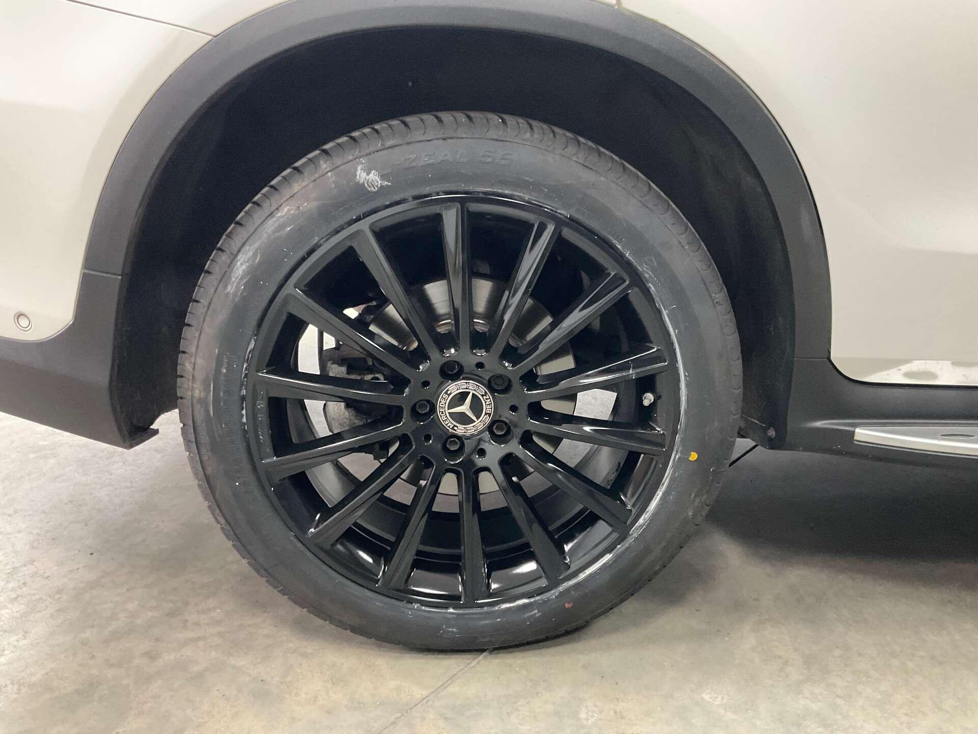 Mercedes GLC - Image 45